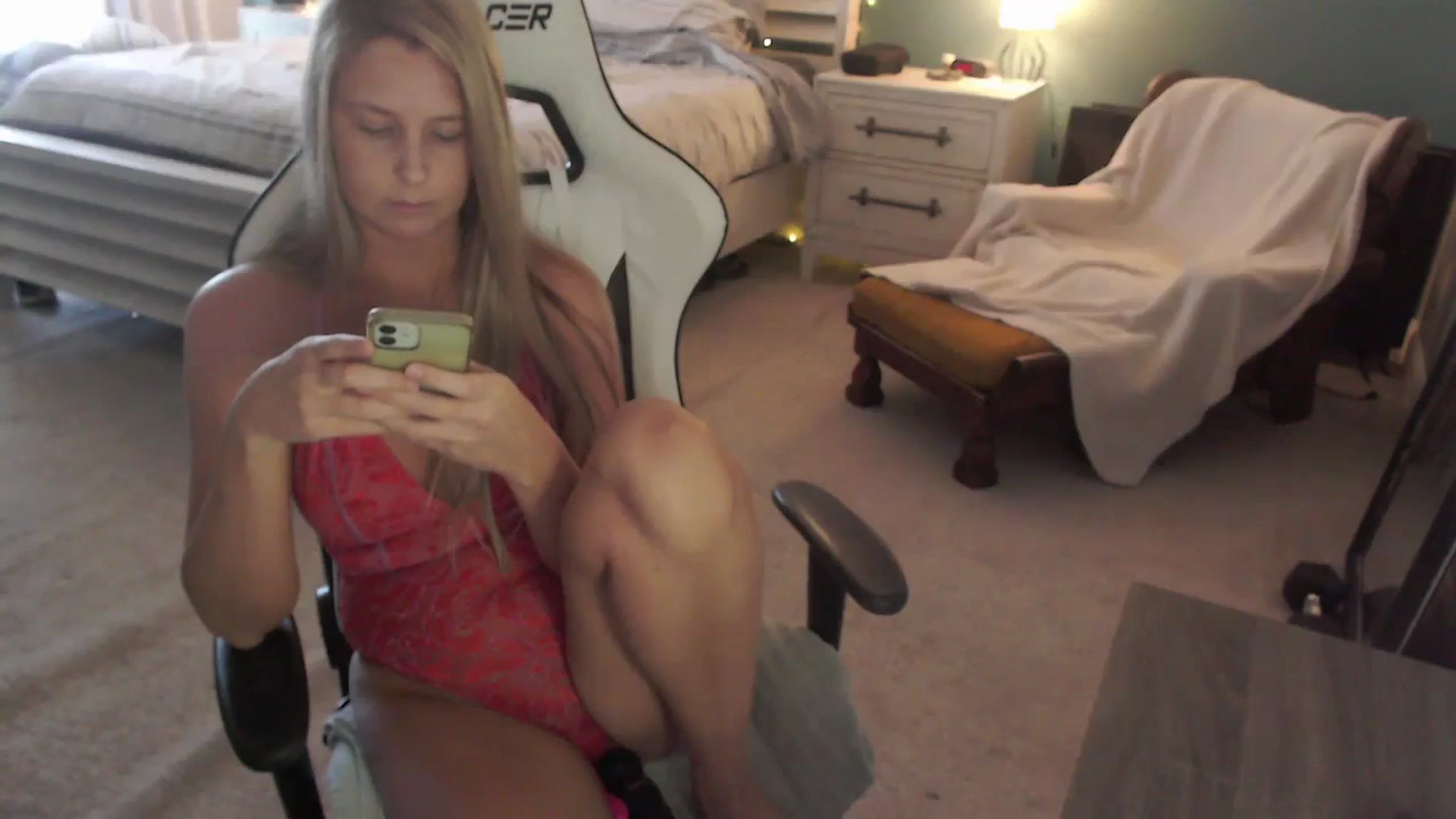 Gallery image thumbnail from GamerGirl's myfreecams stream on, 12/03/2024, 18:07 image 17 of 20