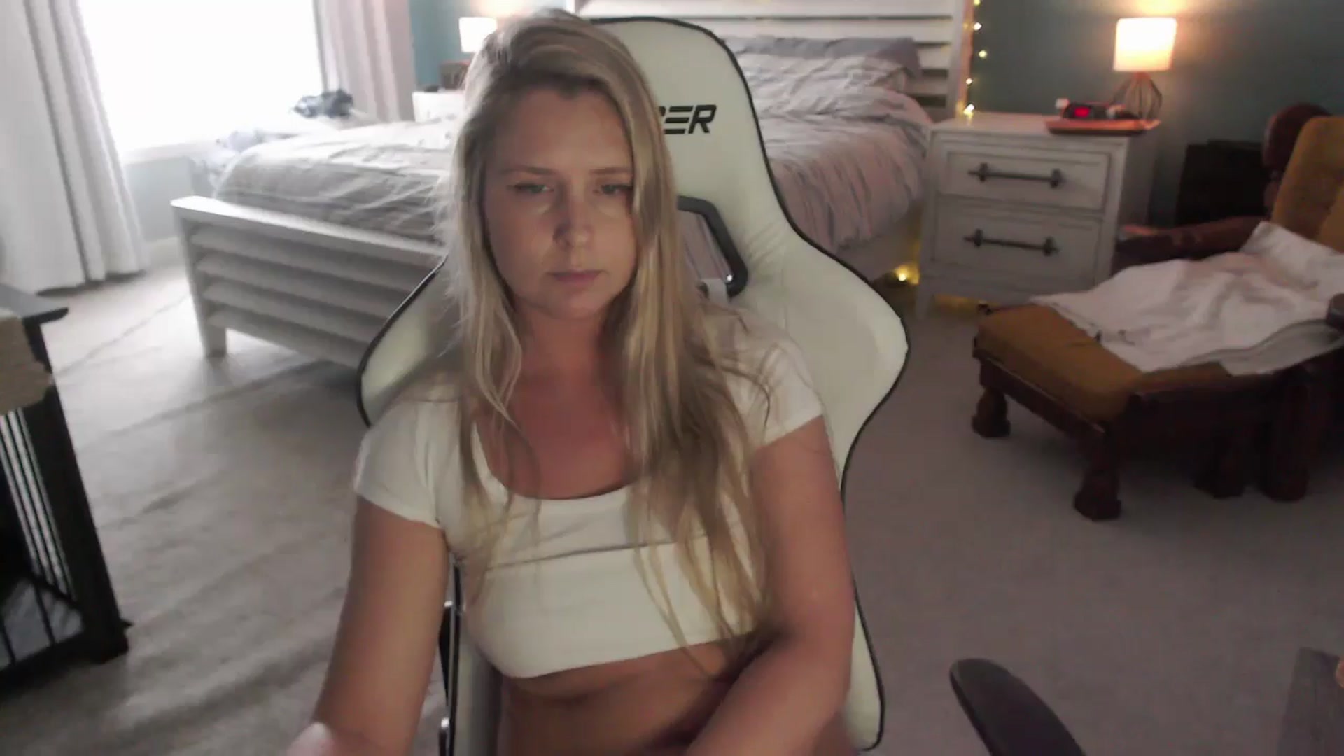 Gallery image thumbnail from GamerGirl's myfreecams stream on, 12/09/2024, 20:50 image 14 of 20