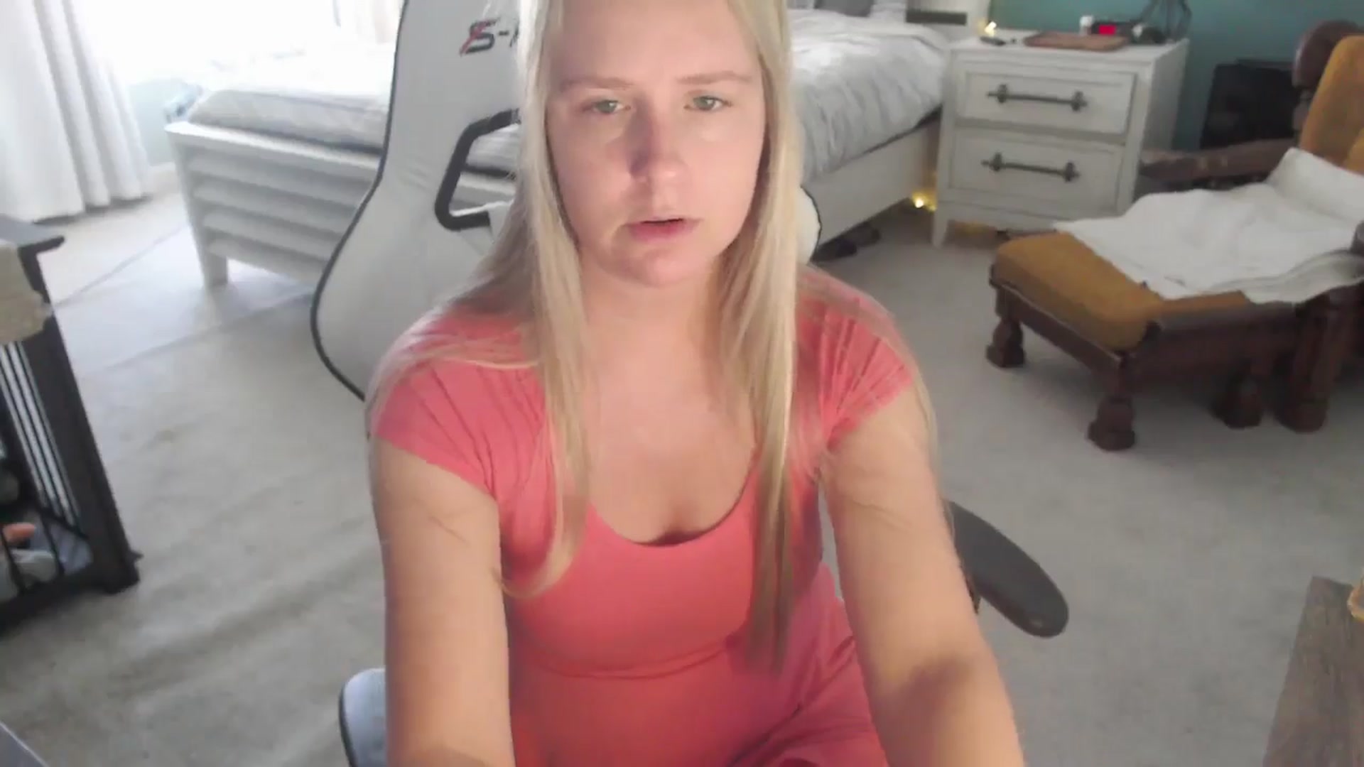Gallery image thumbnail from GamerGirl's myfreecams stream on, 12/11/2024, 16:02 image 17 of 20