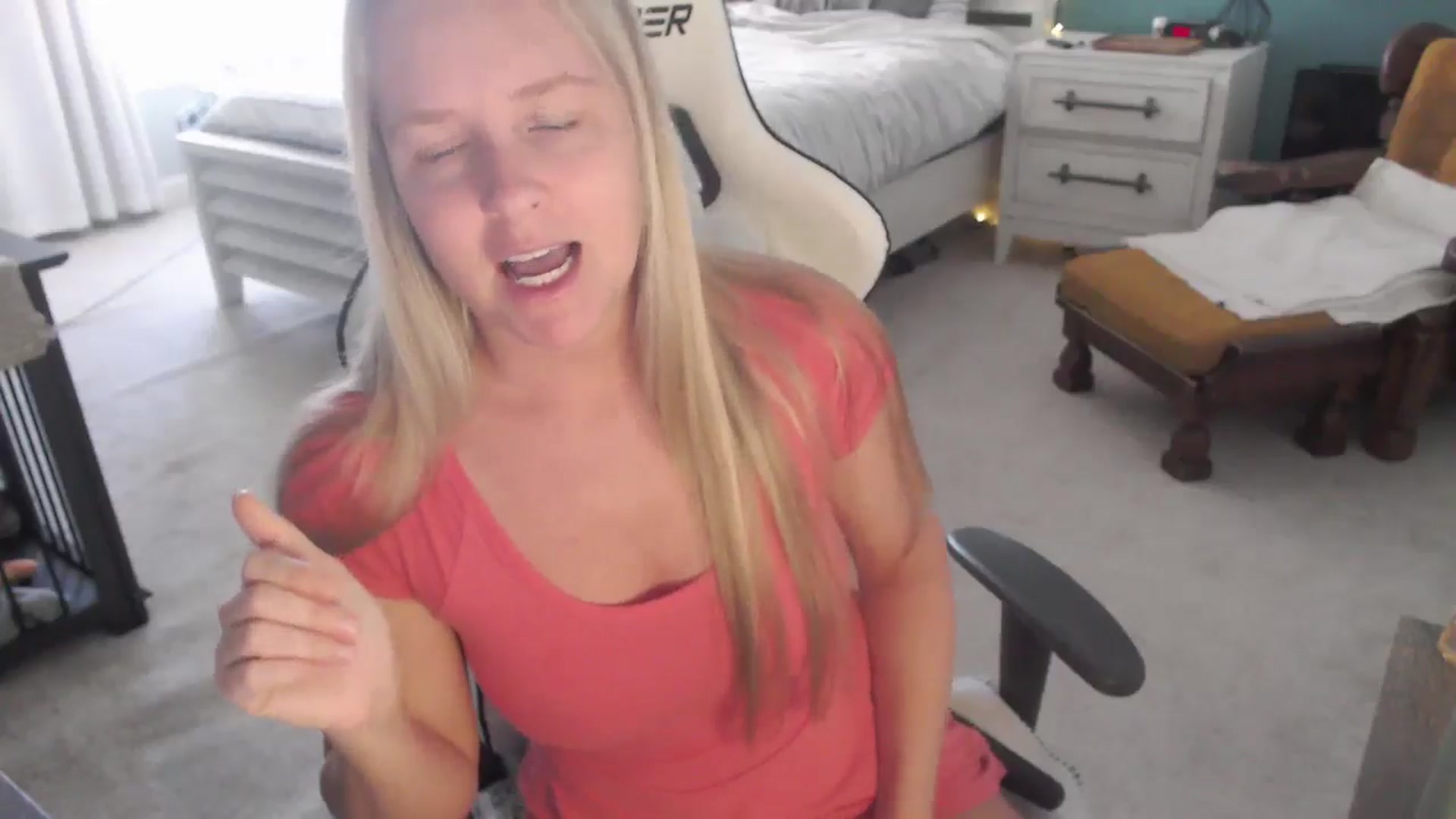 Gallery image thumbnail from GamerGirl's myfreecams stream on, 12/11/2024, 16:02 image 6 of 20
