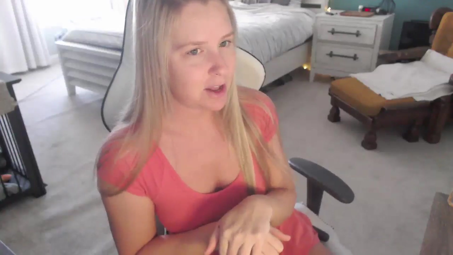 Gallery image thumbnail from GamerGirl's myfreecams stream on, 12/11/2024, 16:02 image 7 of 20