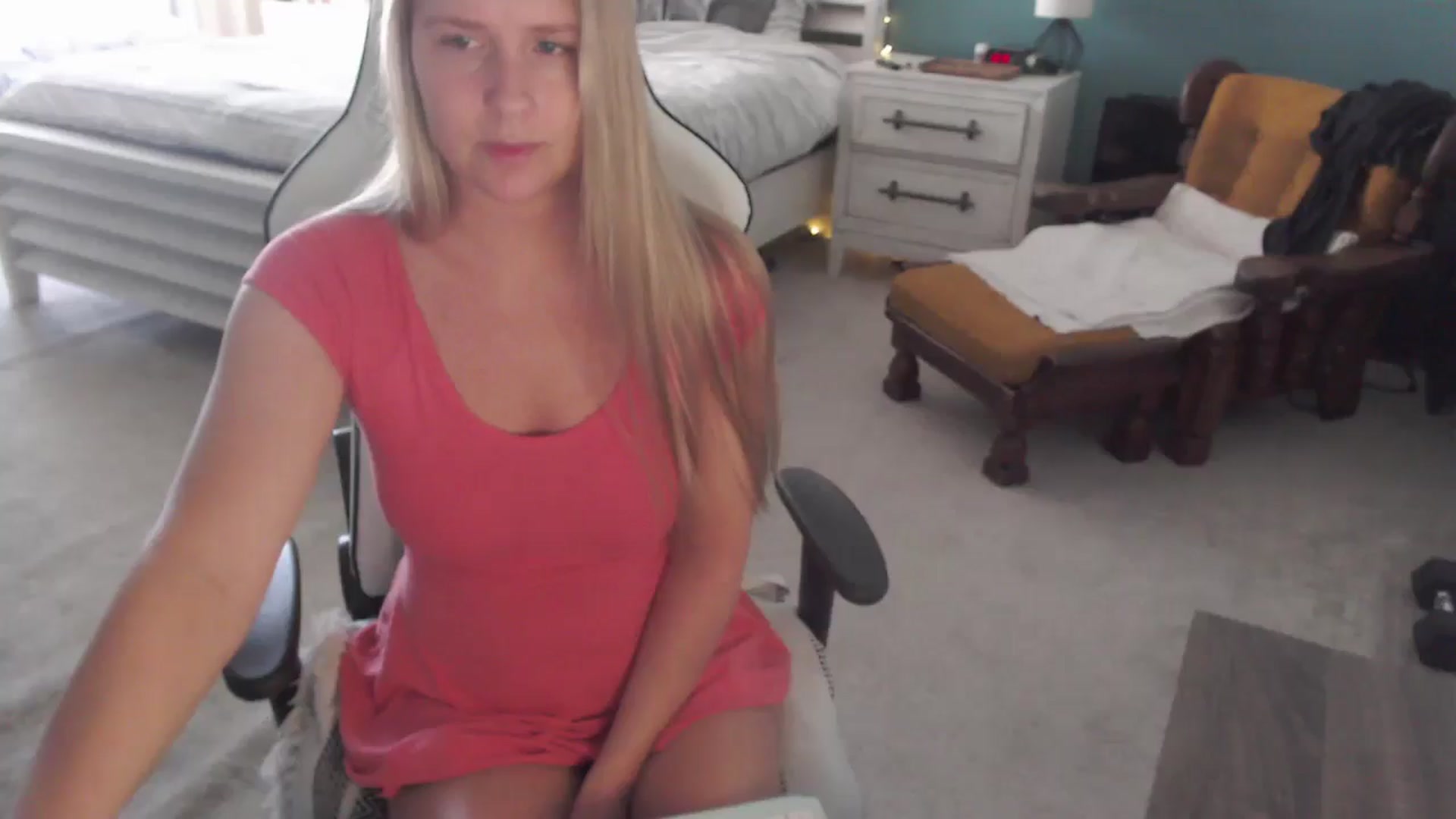 Gallery image thumbnail from GamerGirl's myfreecams stream on, 12/11/2024, 16:27 image 14 of 20