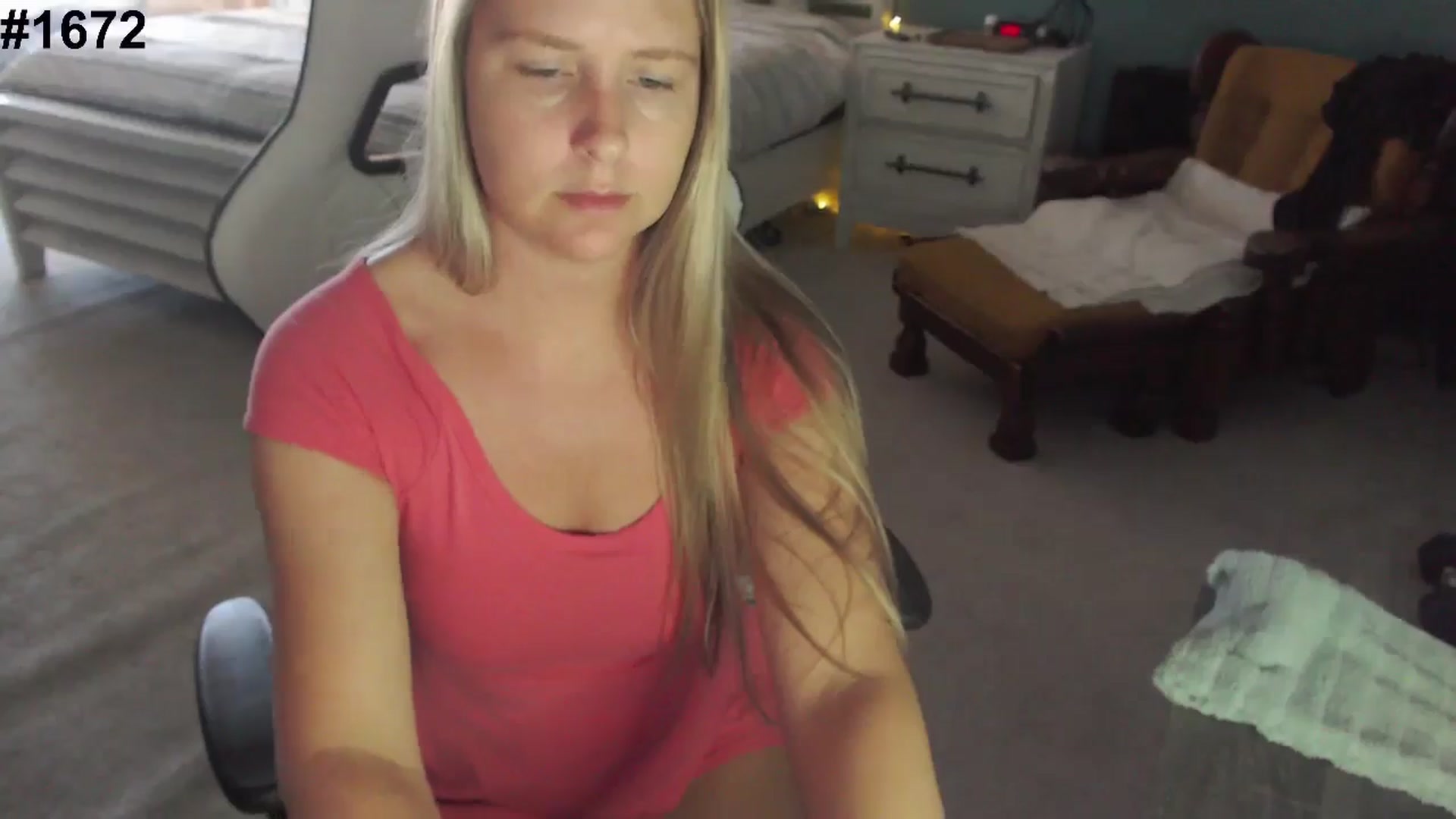 Gallery image thumbnail from GamerGirl's myfreecams stream on, 12/11/2024, 18:50 image 13 of 20