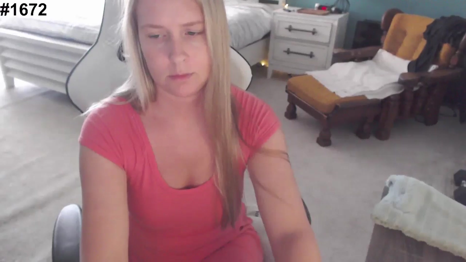 Gallery image thumbnail from GamerGirl's myfreecams stream on, 12/11/2024, 19:44 image 9 of 20
