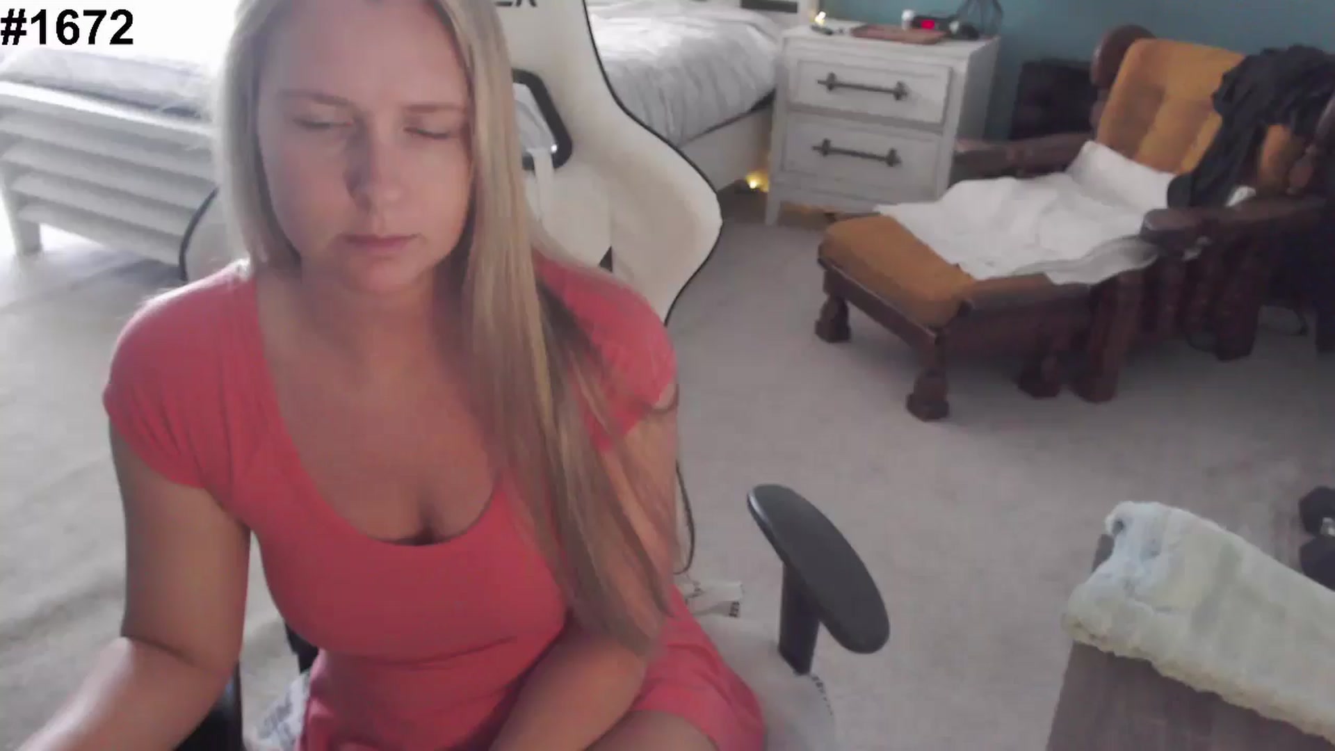 Gallery image thumbnail from GamerGirl's myfreecams stream on, 12/11/2024, 19:44 image 1 of 20