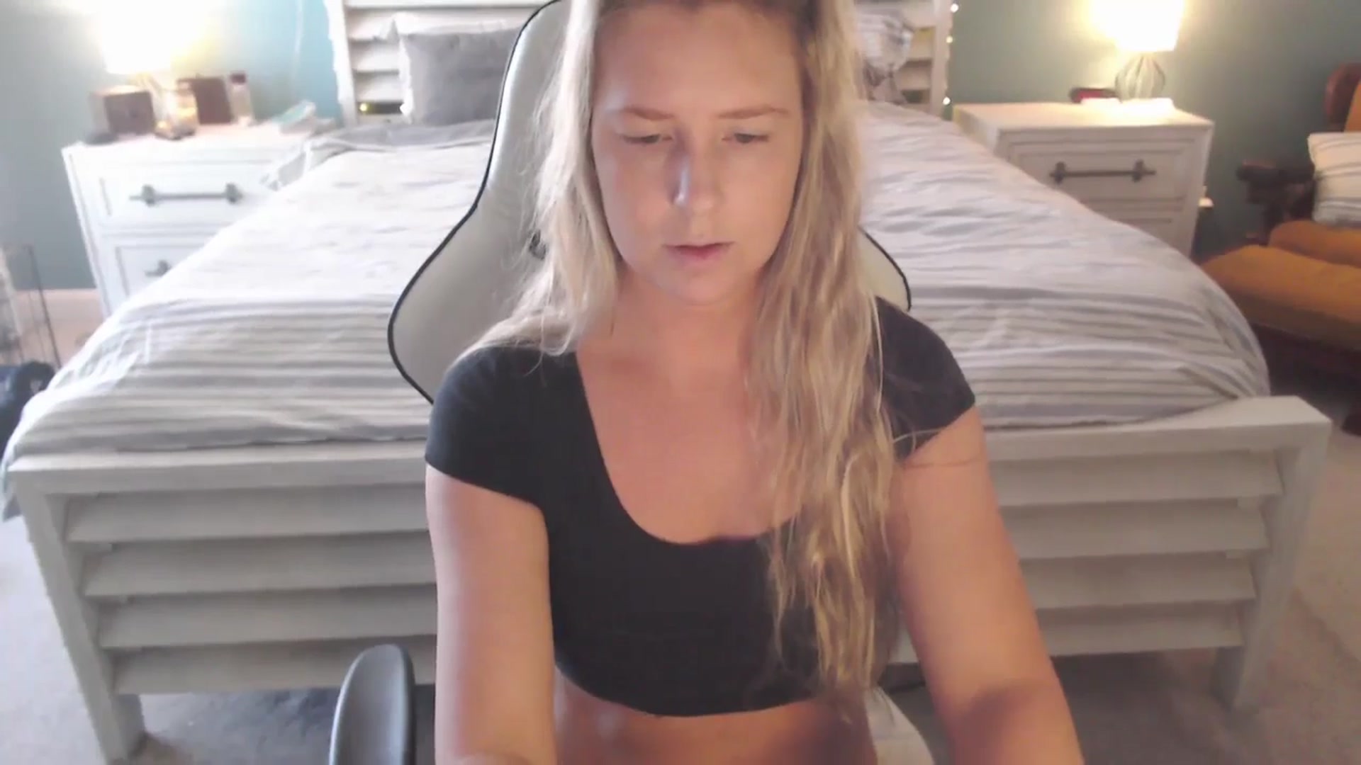 Gallery image thumbnail from GamerGirl's myfreecams stream on, 01/02/2025, 17:26 image 10 of 20