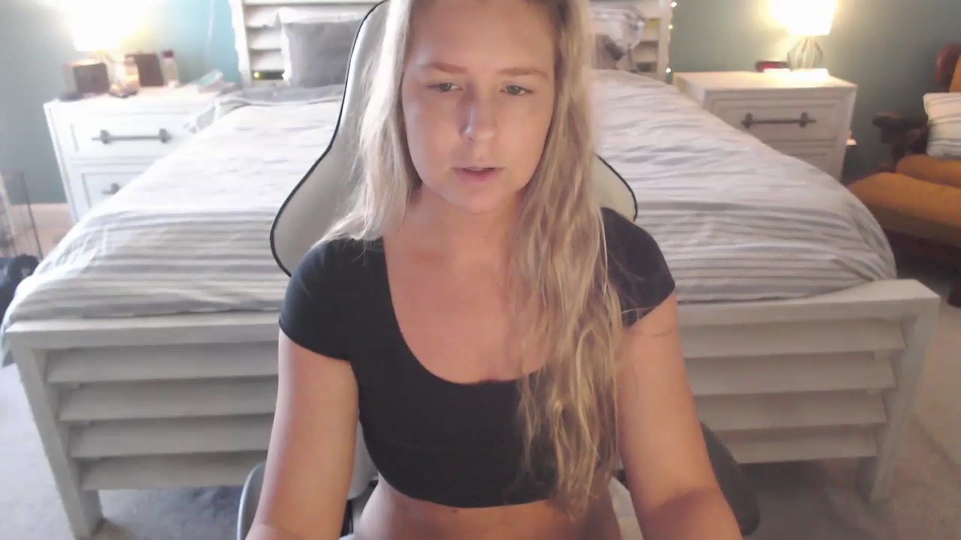 Gallery image thumbnail from GamerGirl's myfreecams stream on, 01/02/2025, 17:26 image 6 of 20