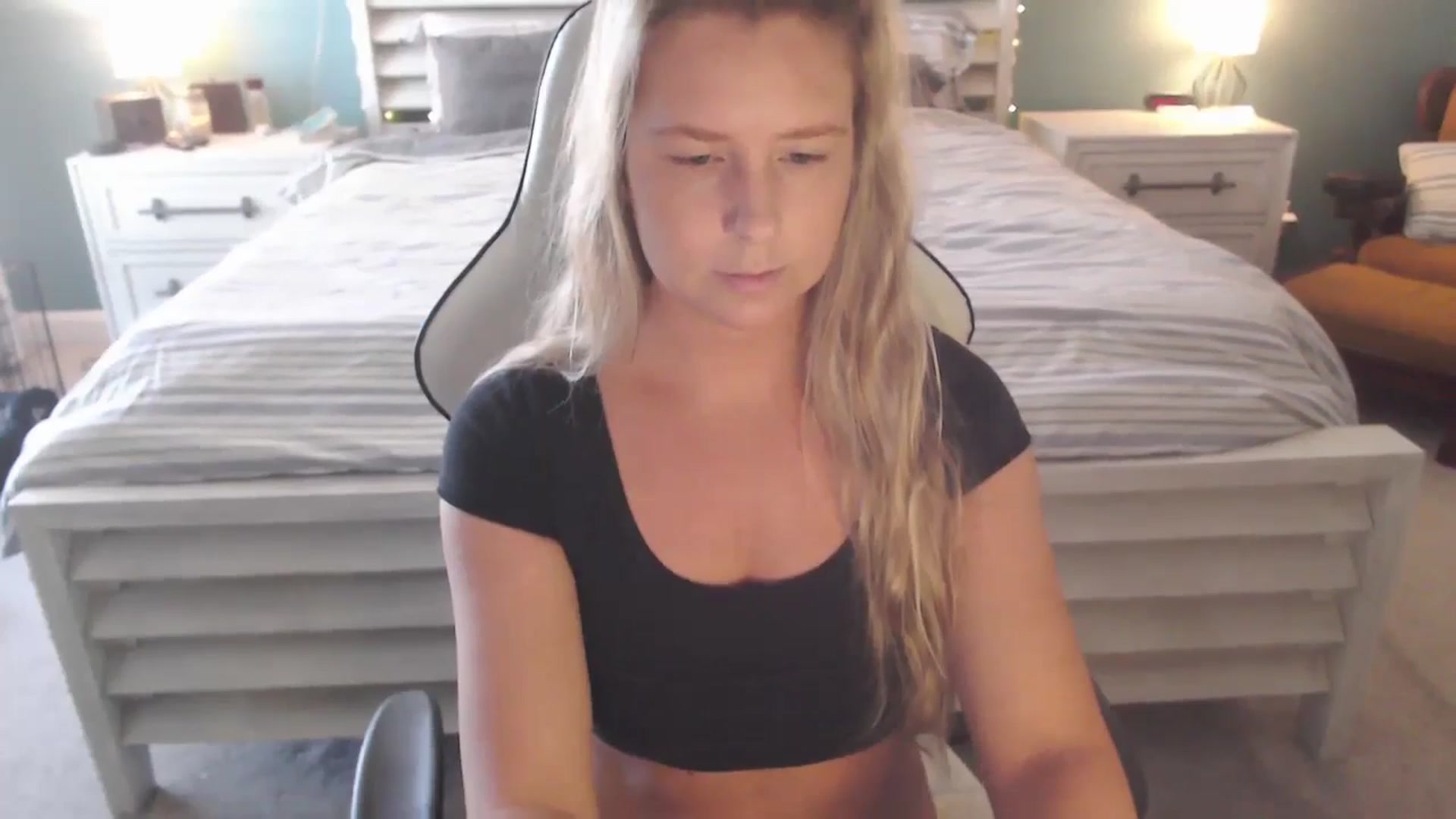 Gallery image thumbnail from GamerGirl's myfreecams stream on, 01/02/2025, 17:26 image 11 of 20
