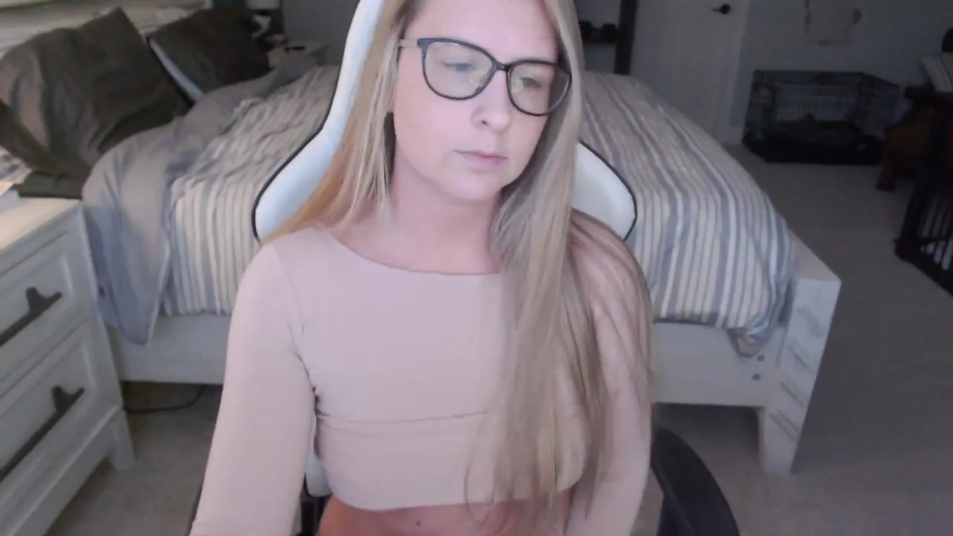 Gallery image thumbnail from GamerGirl's myfreecams stream on, 01/10/2025, 20:00 image 2 of 20