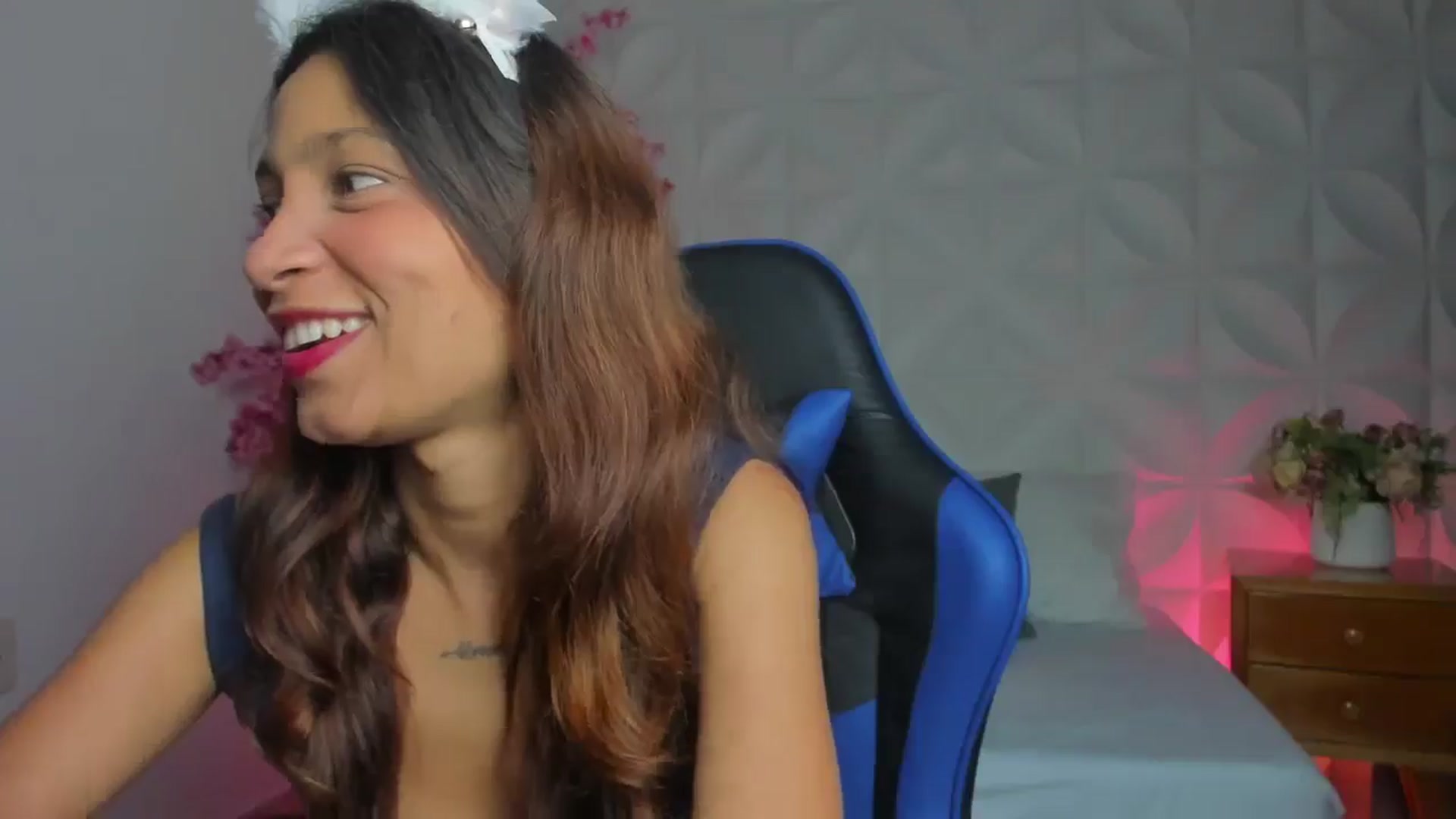 Gallery image thumbnail from Gamora22's myfreecams stream on, 04/13/2026, 14:38 image 8 of 20