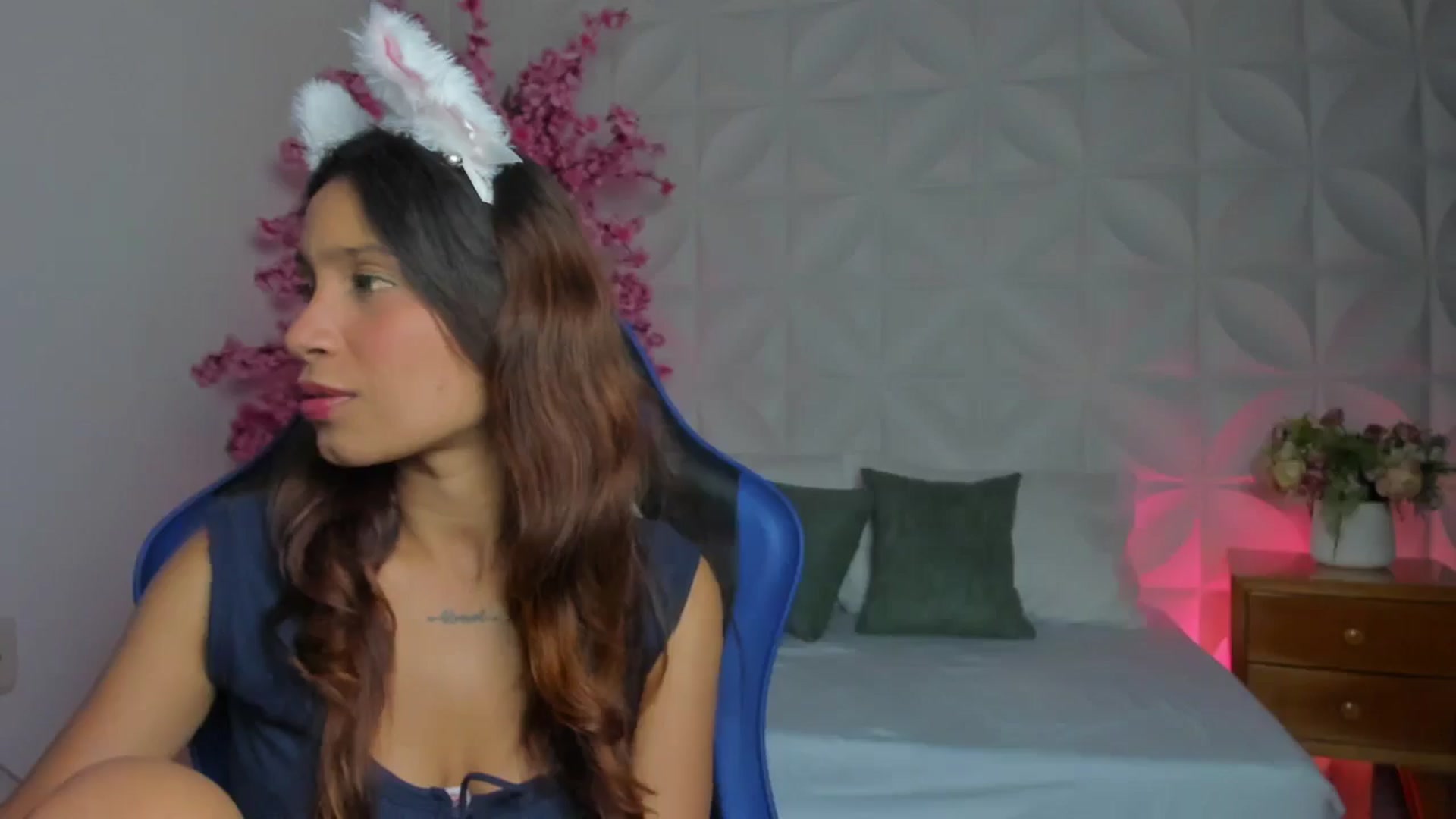Gallery image thumbnail from Gamora22's myfreecams stream on, 04/13/2026, 14:38 image 7 of 20