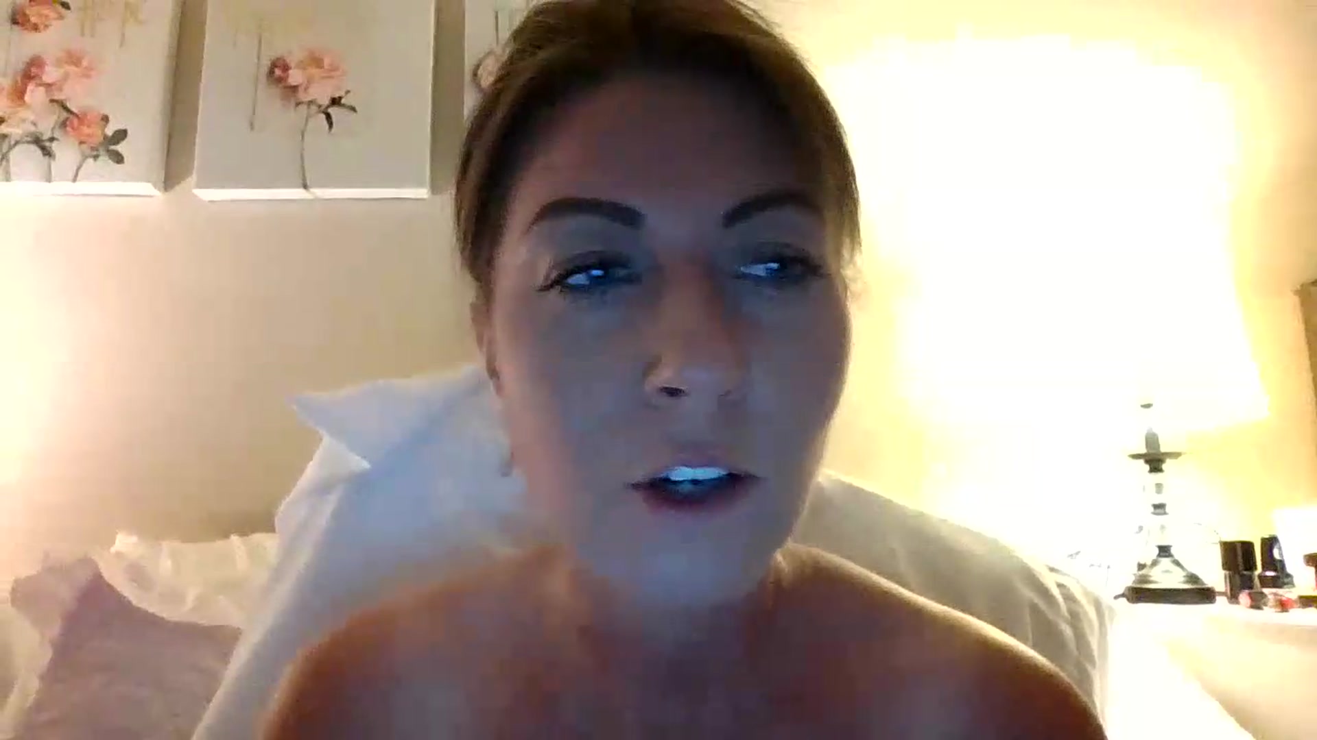 Gallery image thumbnail from Ganjaa_goddess's myfreecams stream on, 08/28/2026, 14:58 image 6 of 20