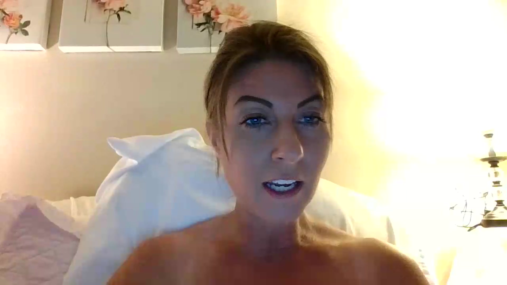 Gallery image thumbnail from Ganjaa_goddess's myfreecams stream on, 08/28/2026, 14:58 image 5 of 20