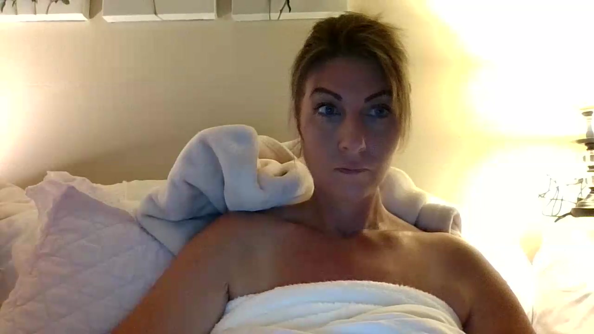Gallery image thumbnail from Ganjaa_goddess's myfreecams stream on, 08/28/2026, 14:58 image 2 of 20