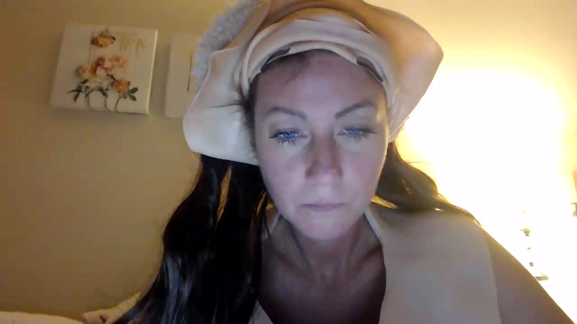 Gallery image thumbnail from Ganjaa_goddess's myfreecams stream on, 09/02/2026, 15:01 image 17 of 20