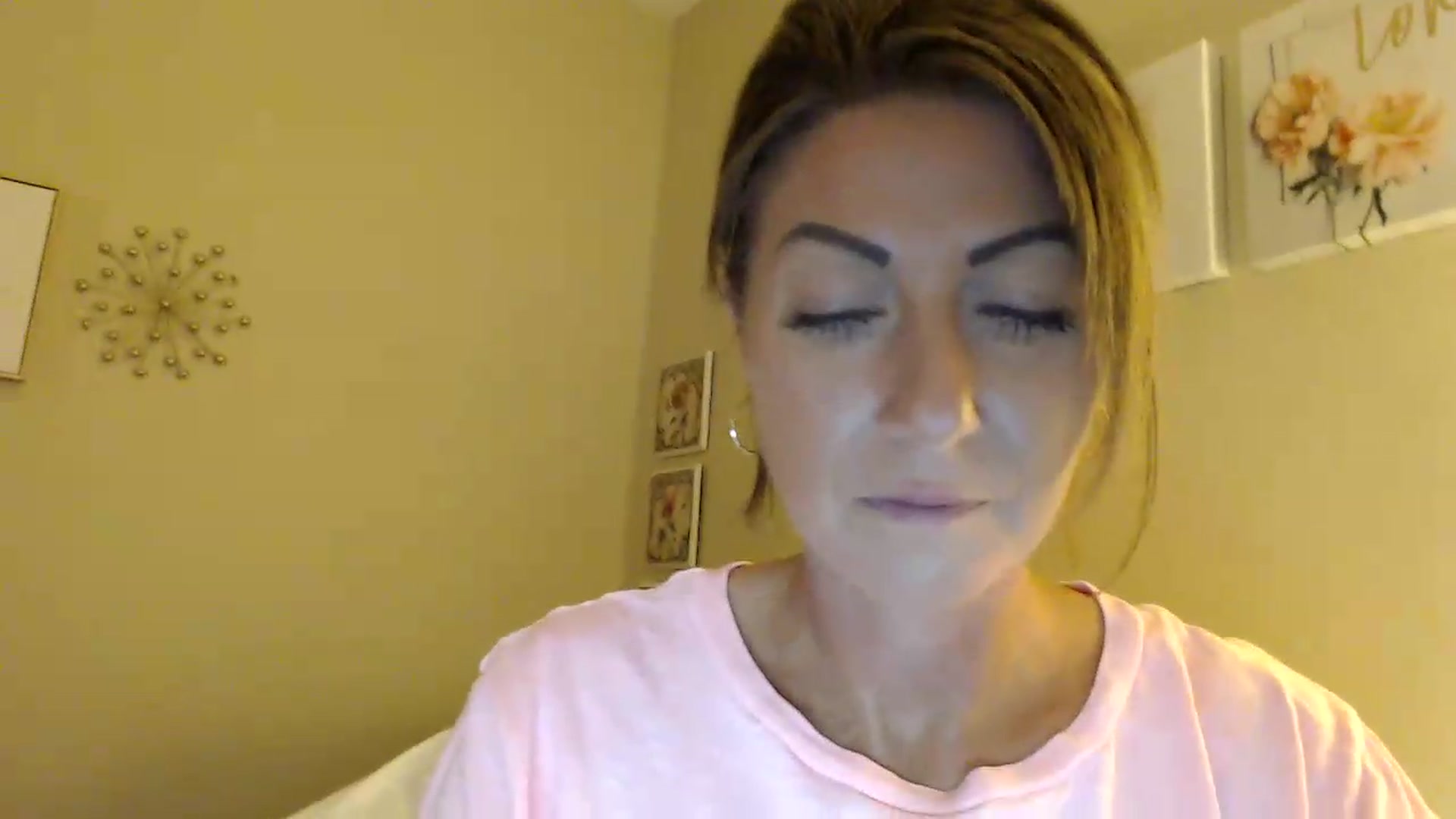 Gallery image thumbnail from Ganjaa_goddess's myfreecams stream on, 09/03/2026, 18:18 image 16 of 20