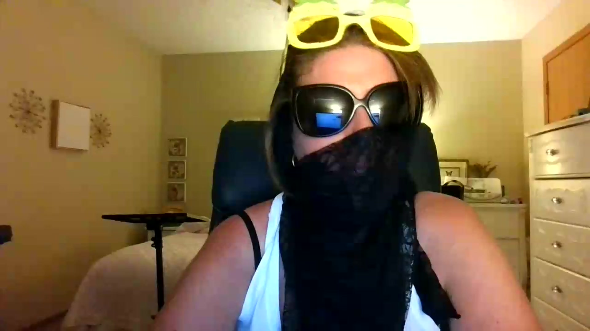 Gallery image thumbnail from Ganjaa_goddess's myfreecams stream on, 09/05/2026, 22:17 image 16 of 20