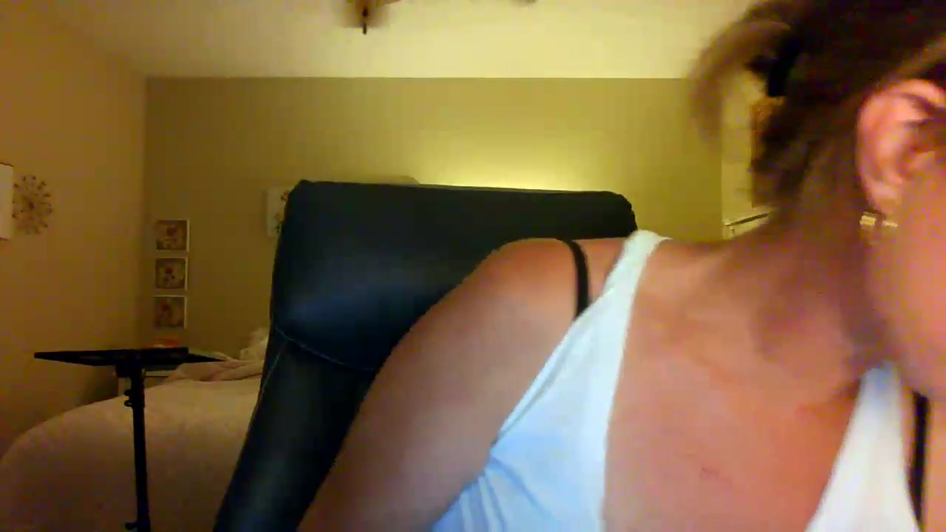 Gallery image thumbnail from Ganjaa_goddess's myfreecams stream on, 09/05/2026, 22:17 image 13 of 20