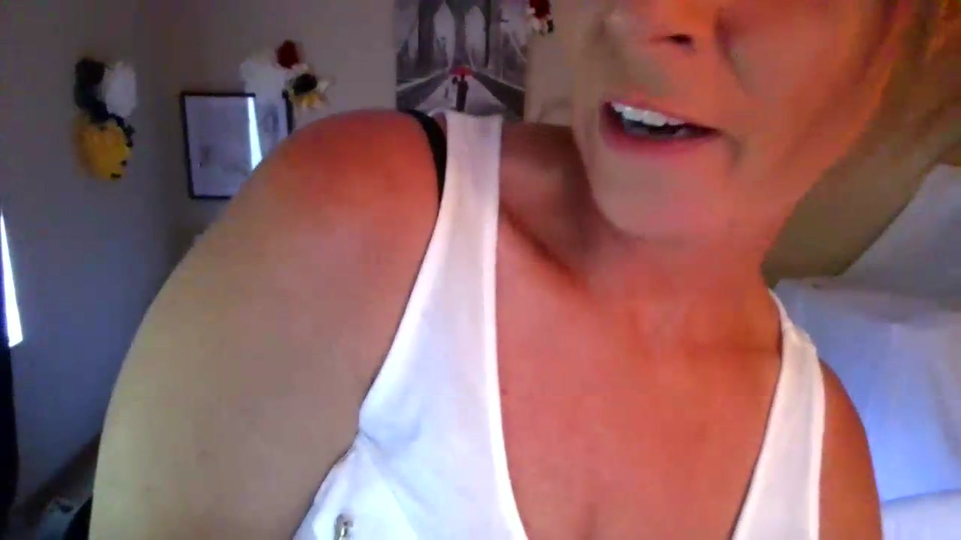Gallery image thumbnail from Ganjaa_goddess's myfreecams stream on, 09/07/2026, 18:07 image 15 of 20