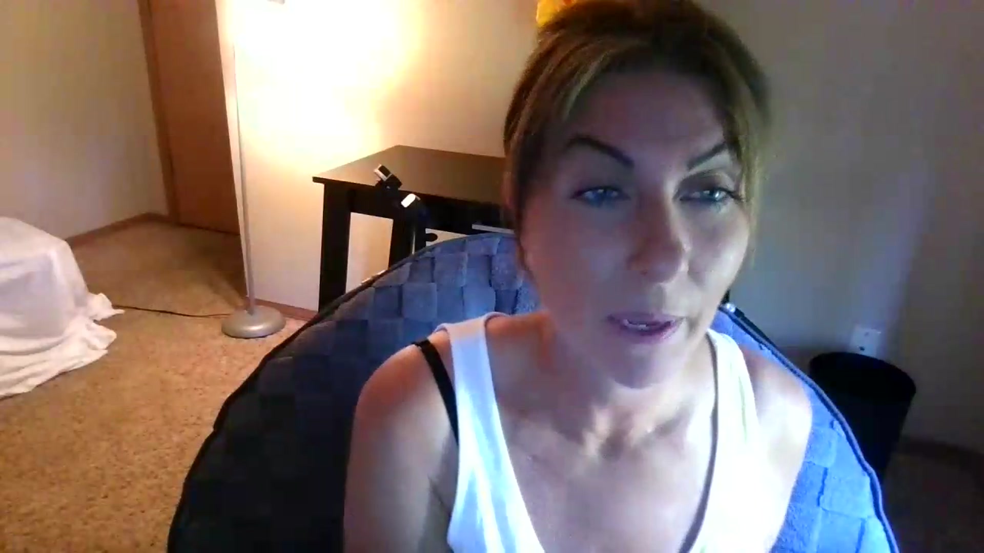 Gallery image thumbnail from Ganjaa_goddess's myfreecams stream on, 09/07/2026, 18:07 image 6 of 20