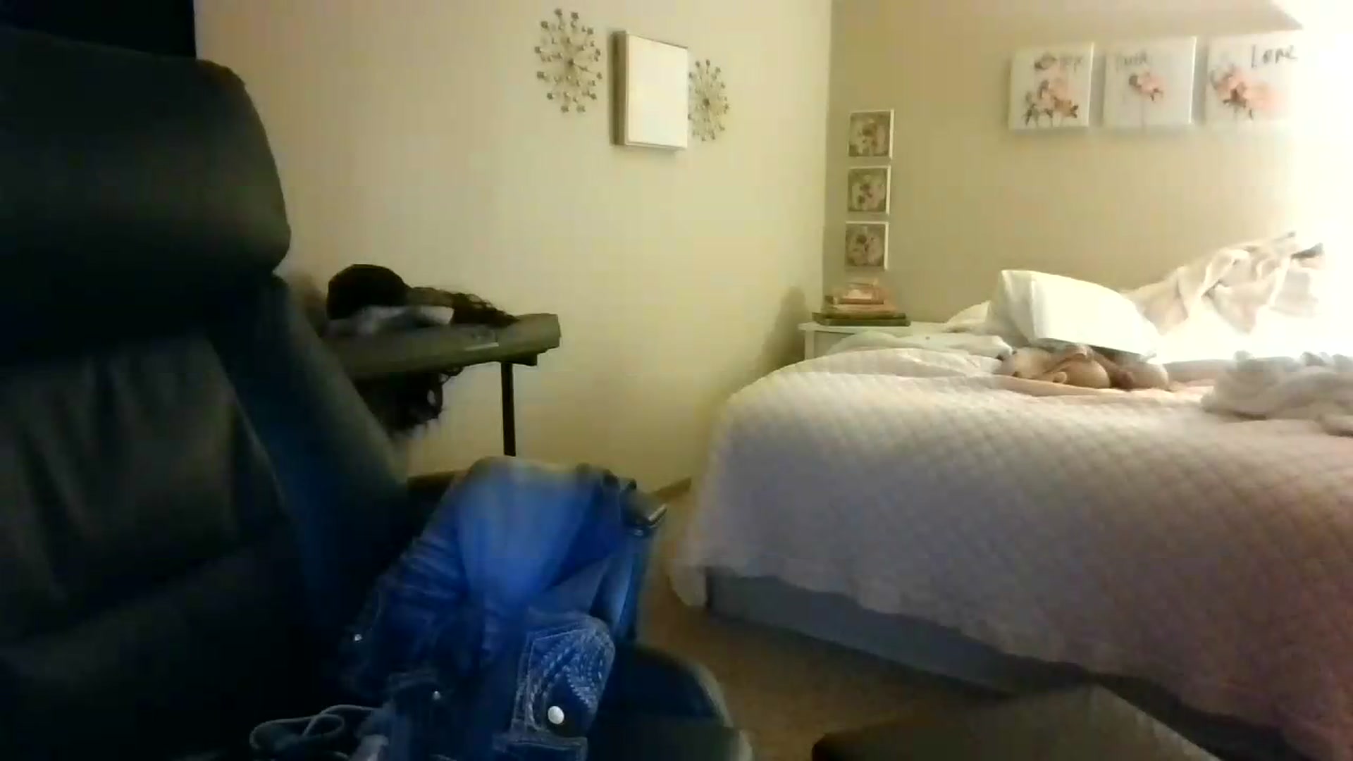 Gallery image thumbnail from Ganjaa_goddess's myfreecams stream on, 09/11/2026, 17:08 image 17 of 20
