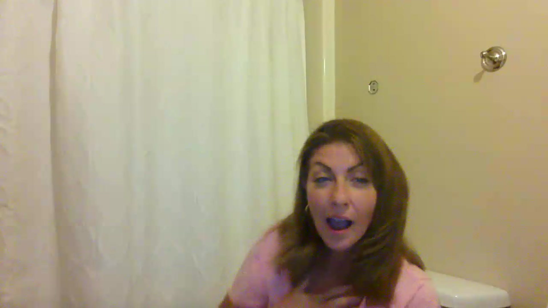 Gallery image thumbnail from Ganjaa_goddess's myfreecams stream on, 09/14/2026, 10:25 image 6 of 20