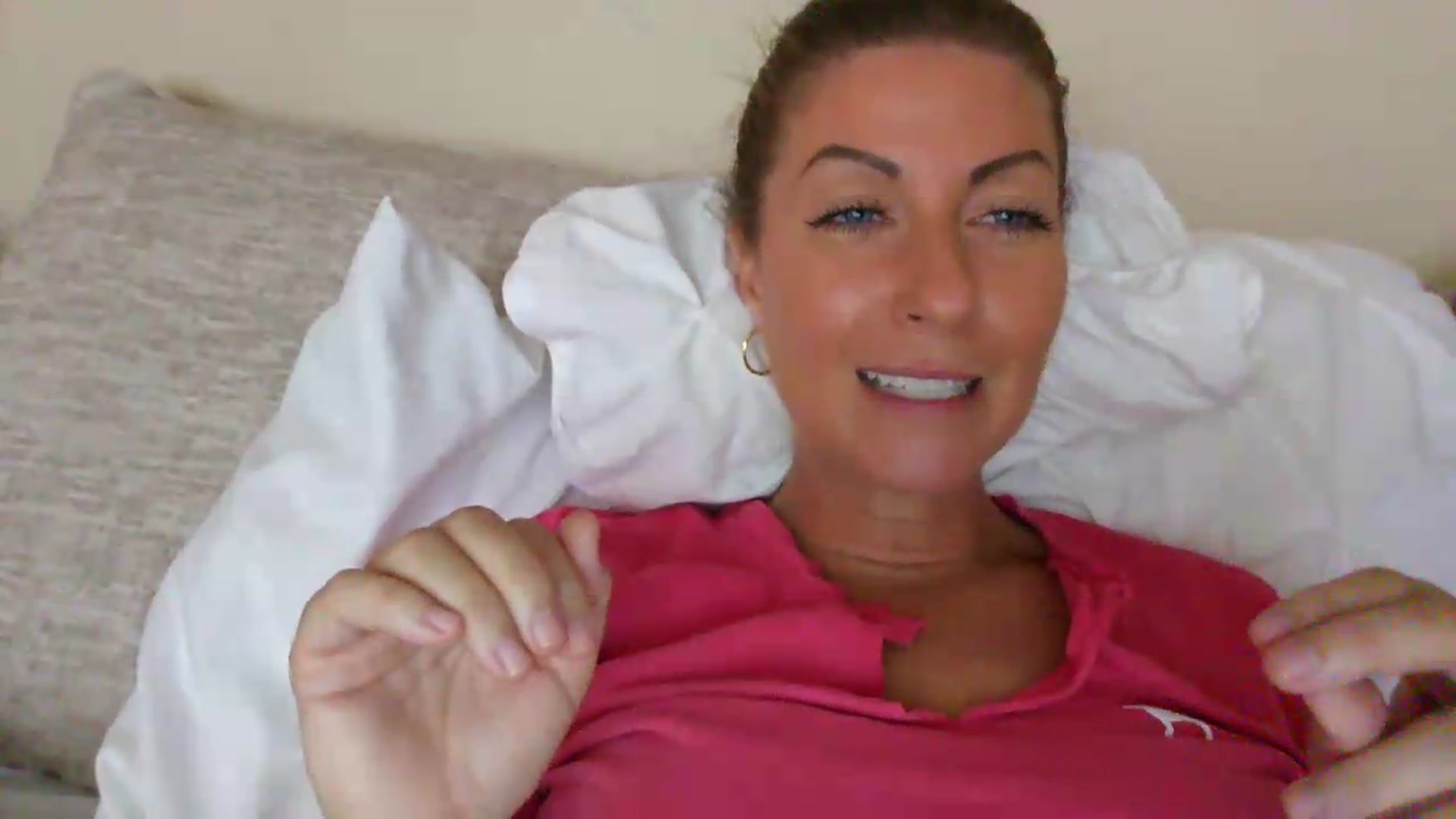 Gallery image thumbnail from Ganjaa_goddess's myfreecams stream on, 09/16/2026, 16:31 image 14 of 20