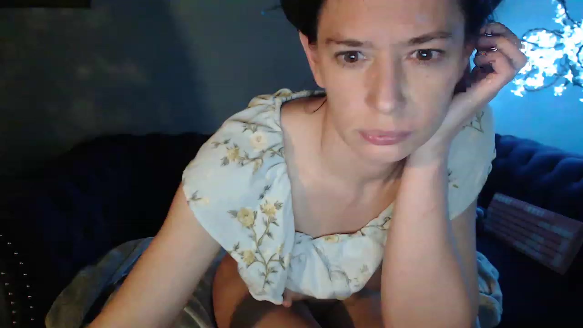 Gallery image thumbnail from GardenGirl's myfreecams stream on, 05/25/2023, 08:29 image 14 of 20
