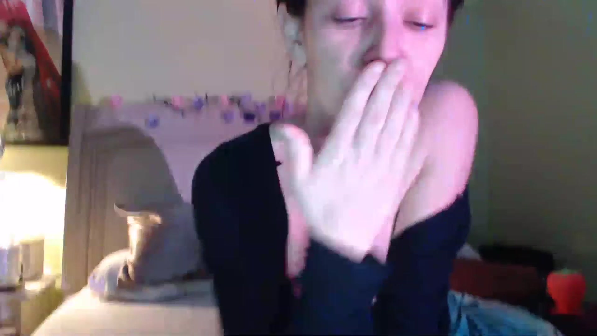 Gallery image thumbnail from GardenGirl's myfreecams stream on, 07/21/2023, 08:30 image 13 of 20