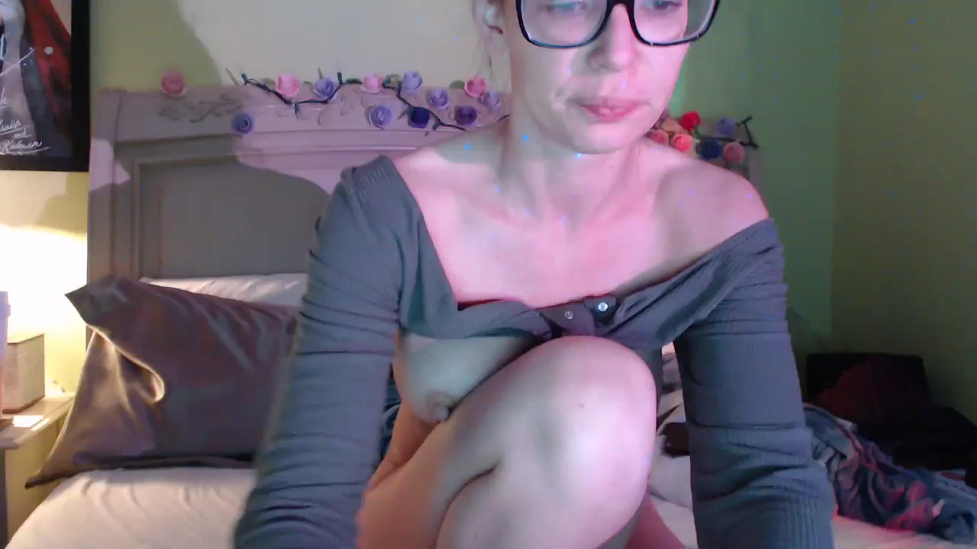 Gallery image thumbnail from GardenGirl's myfreecams stream on, 10/11/2023, 10:00 image 4 of 20