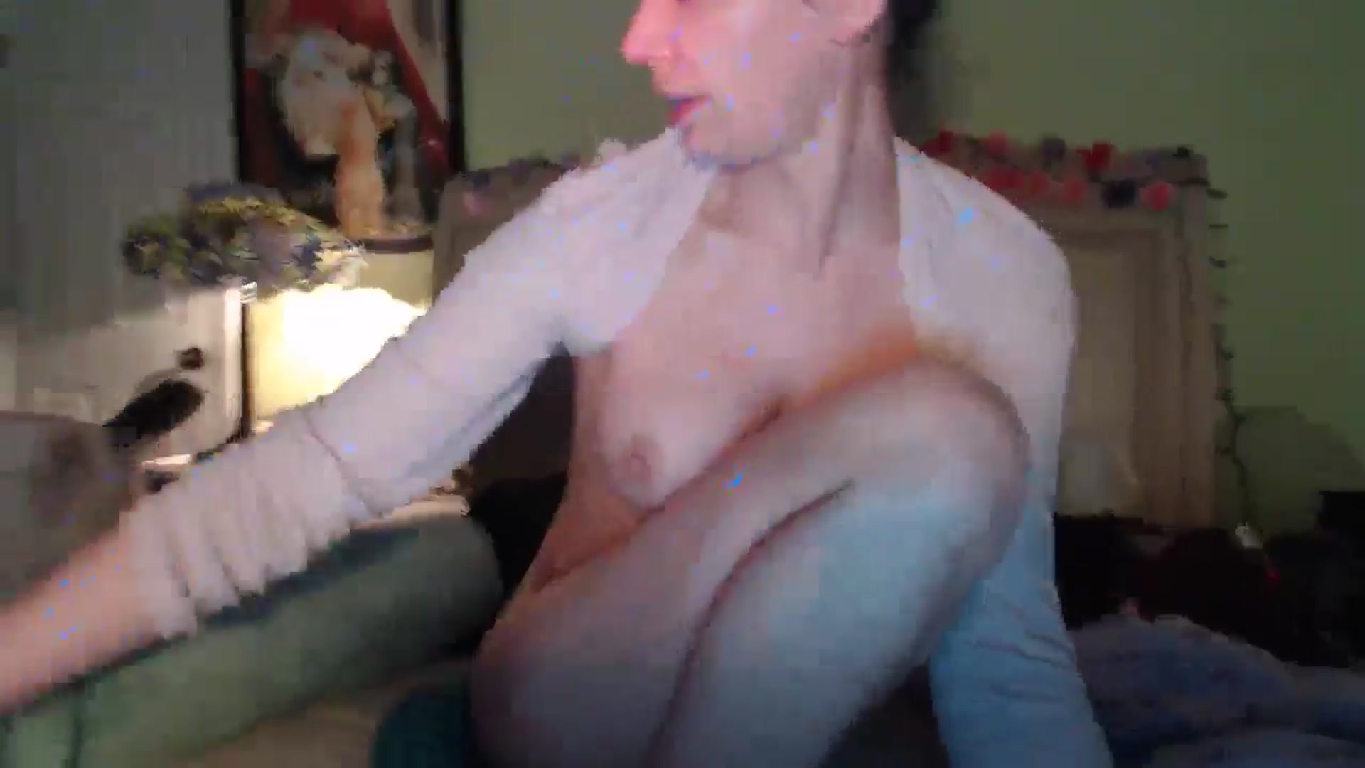 Gallery image thumbnail from GardenGirl's myfreecams stream on, 07/22/2024, 07:45 image 4 of 20
