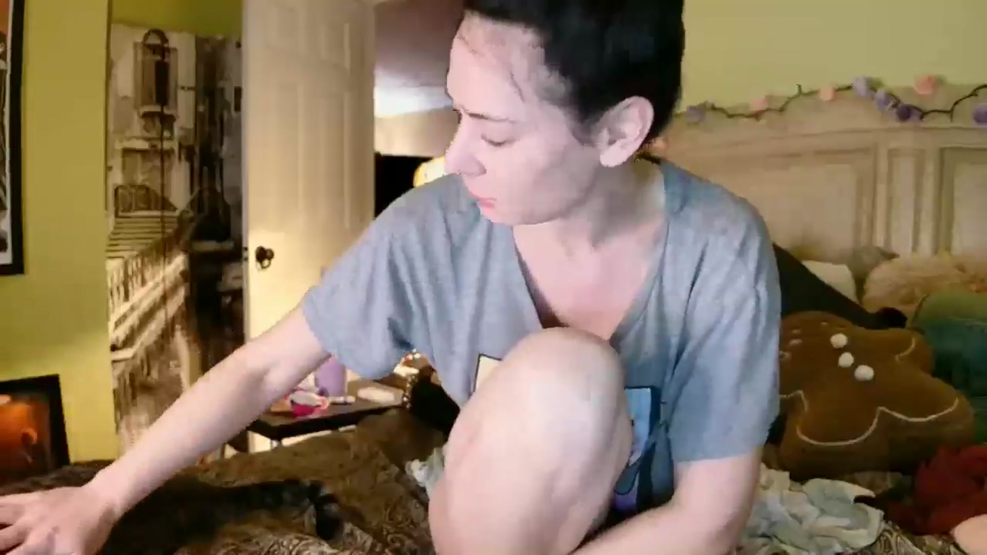 Gallery image thumbnail from GardenGirl's myfreecams stream on, 08/22/2025, 07:44 image 2 of 20