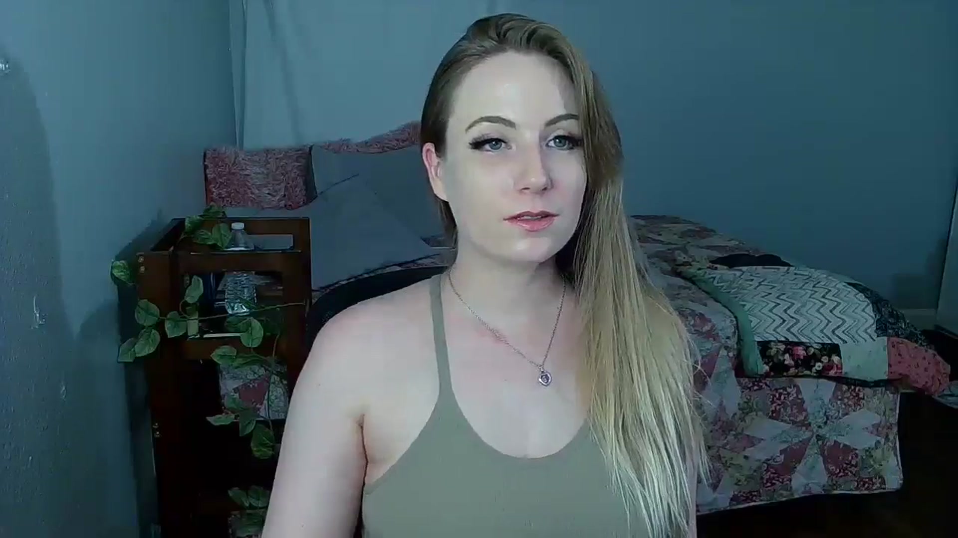 Gallery image thumbnail from Gardengirl69's myfreecams stream on, 07/06/2024, 22:24 image 2 of 20