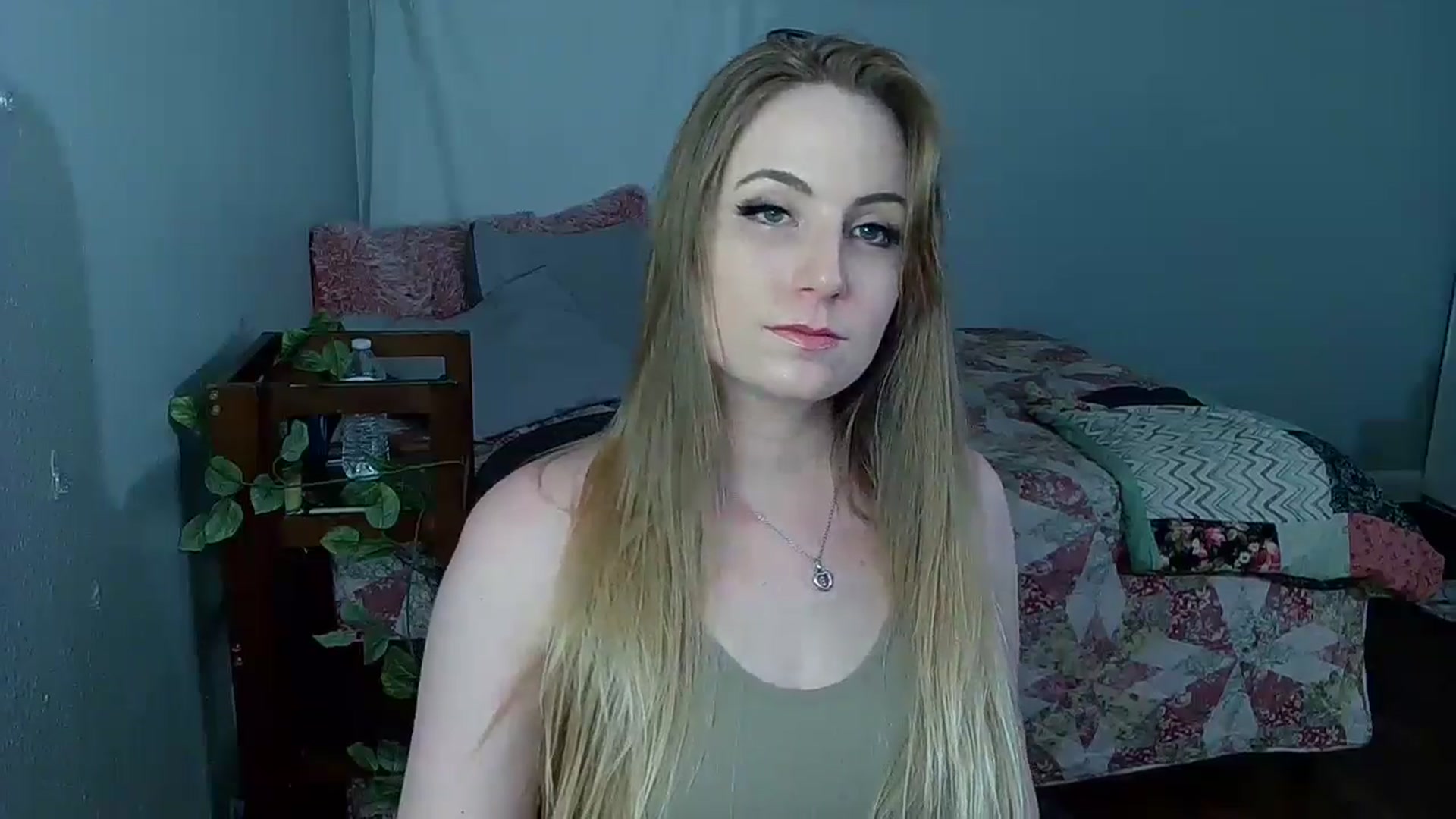 Gallery image thumbnail from Gardengirl69's myfreecams stream on, 07/06/2024, 22:24 image 5 of 20