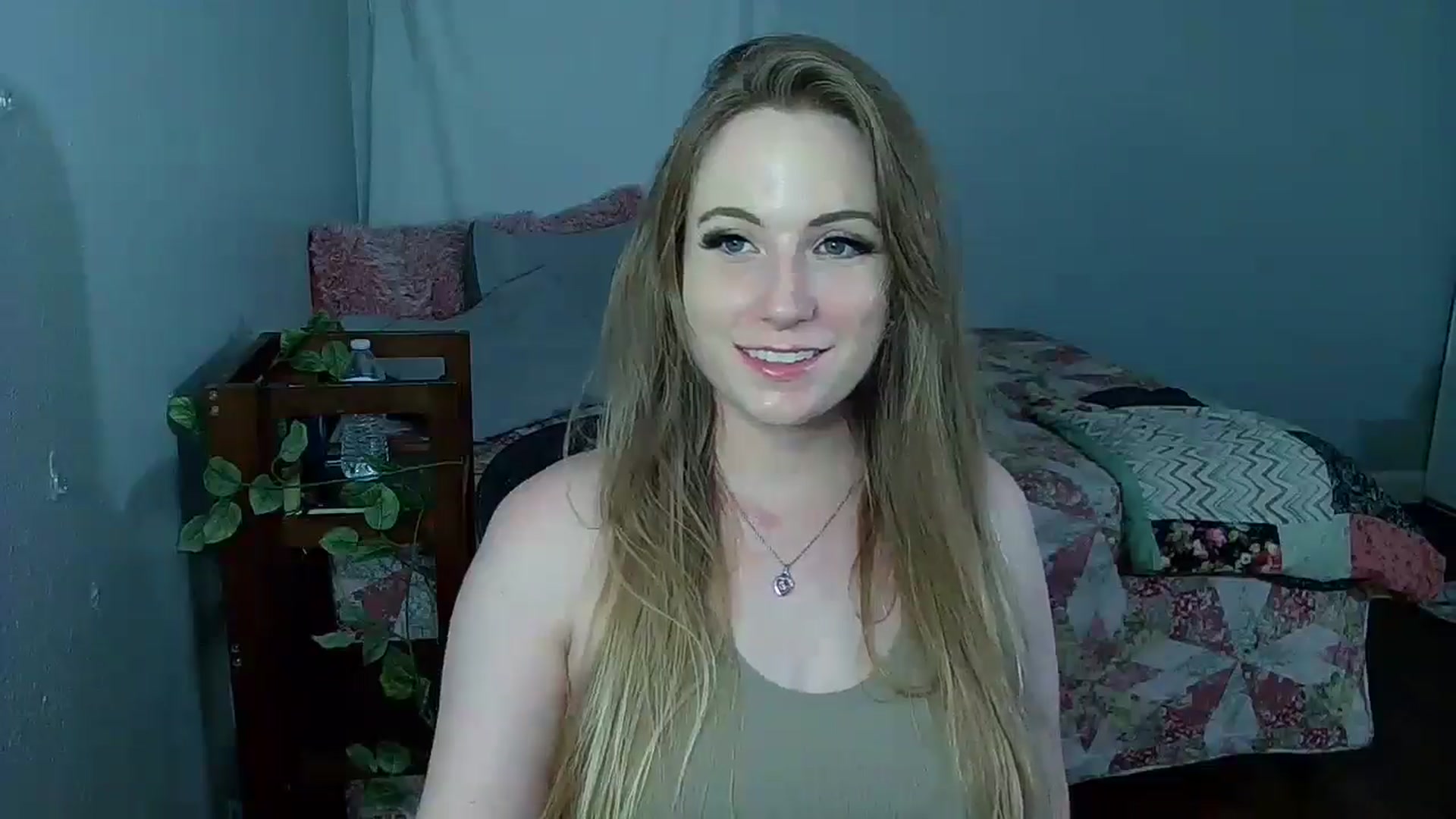 Gallery image thumbnail from Gardengirl69's myfreecams stream on, 07/06/2024, 22:24 image 19 of 20