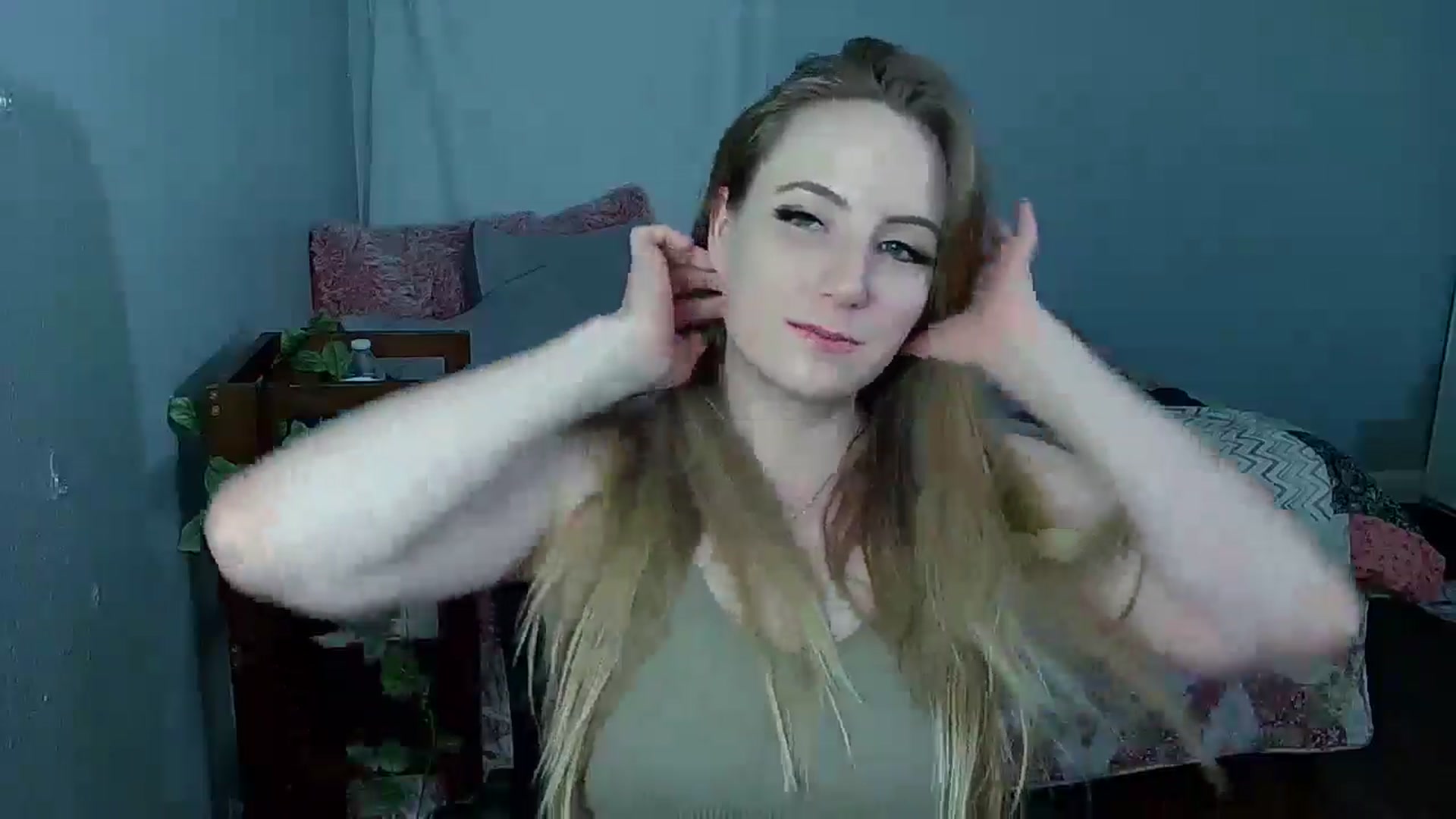 Gallery image thumbnail from Gardengirl69's myfreecams stream on, 07/06/2024, 22:24 image 18 of 20