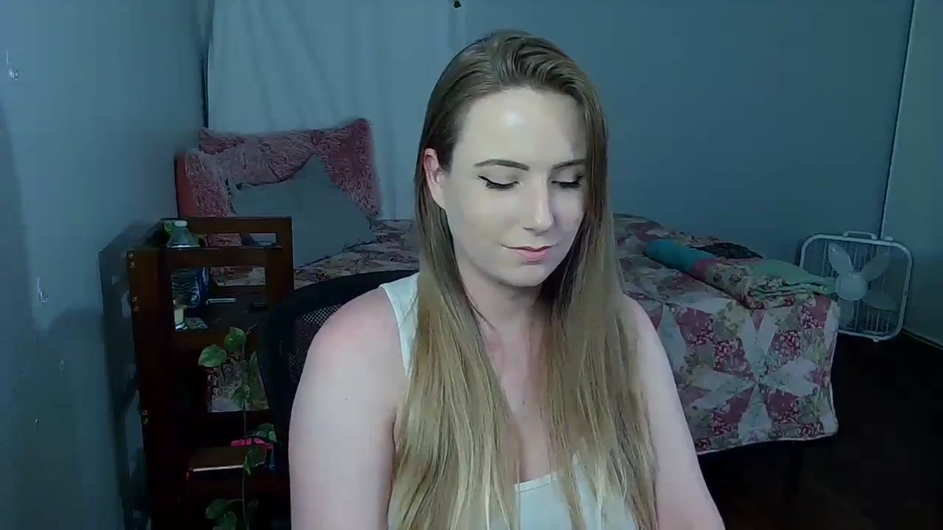 Gallery image thumbnail from Gardengirl69's myfreecams stream on, 07/07/2024, 20:12 image 9 of 20