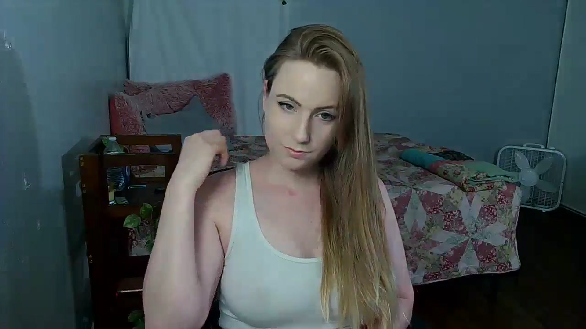 Gallery image thumbnail from Gardengirl69's myfreecams stream on, 07/07/2024, 20:12 image 6 of 20