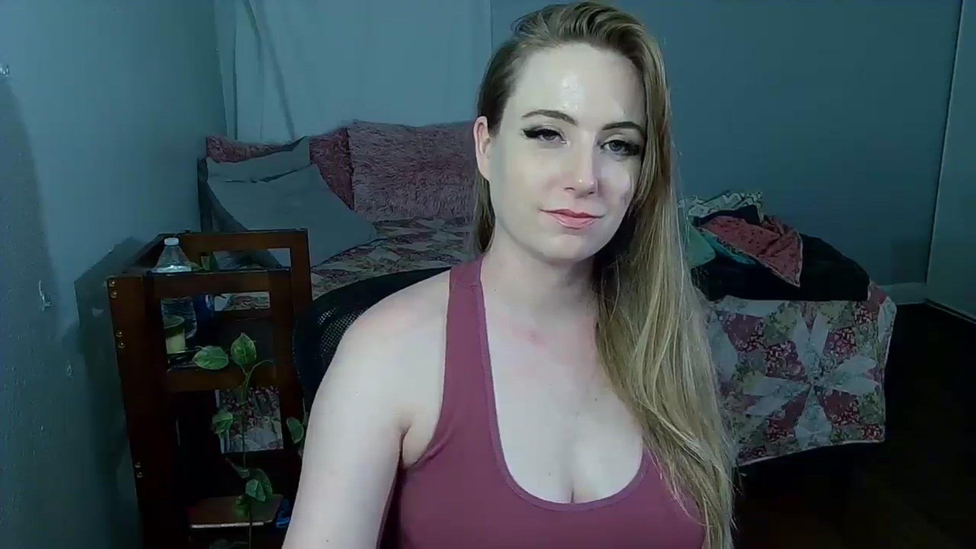Gallery image thumbnail from Gardengirl69's myfreecams stream on, 07/08/2024, 22:51 image 17 of 20