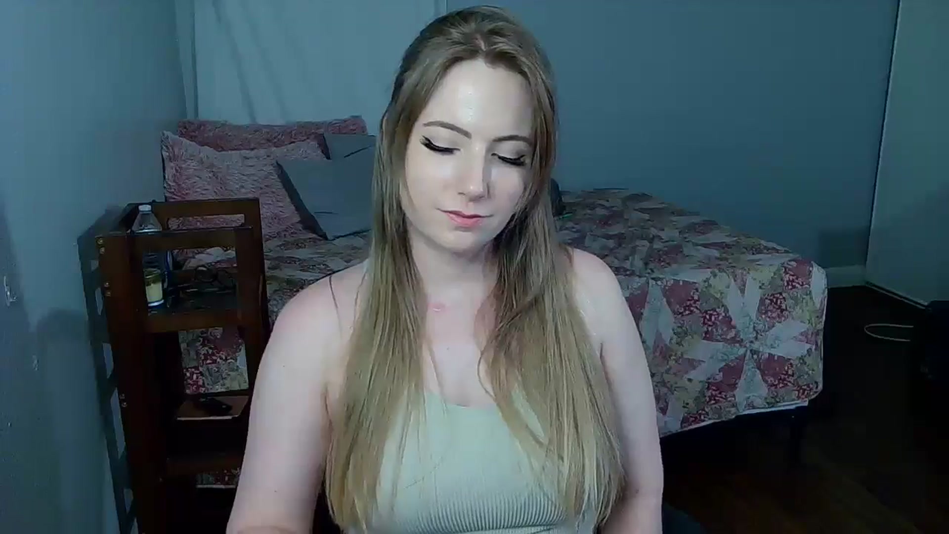 Gallery image thumbnail from Gardengirl69's myfreecams stream on, 07/11/2024, 21:57 image 3 of 20