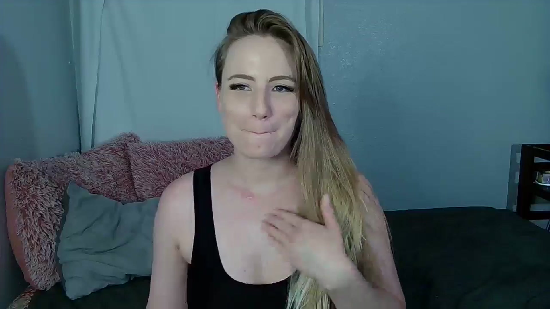 Gallery image thumbnail from Gardengirl69's myfreecams stream on, 07/21/2024, 21:36 image 7 of 20