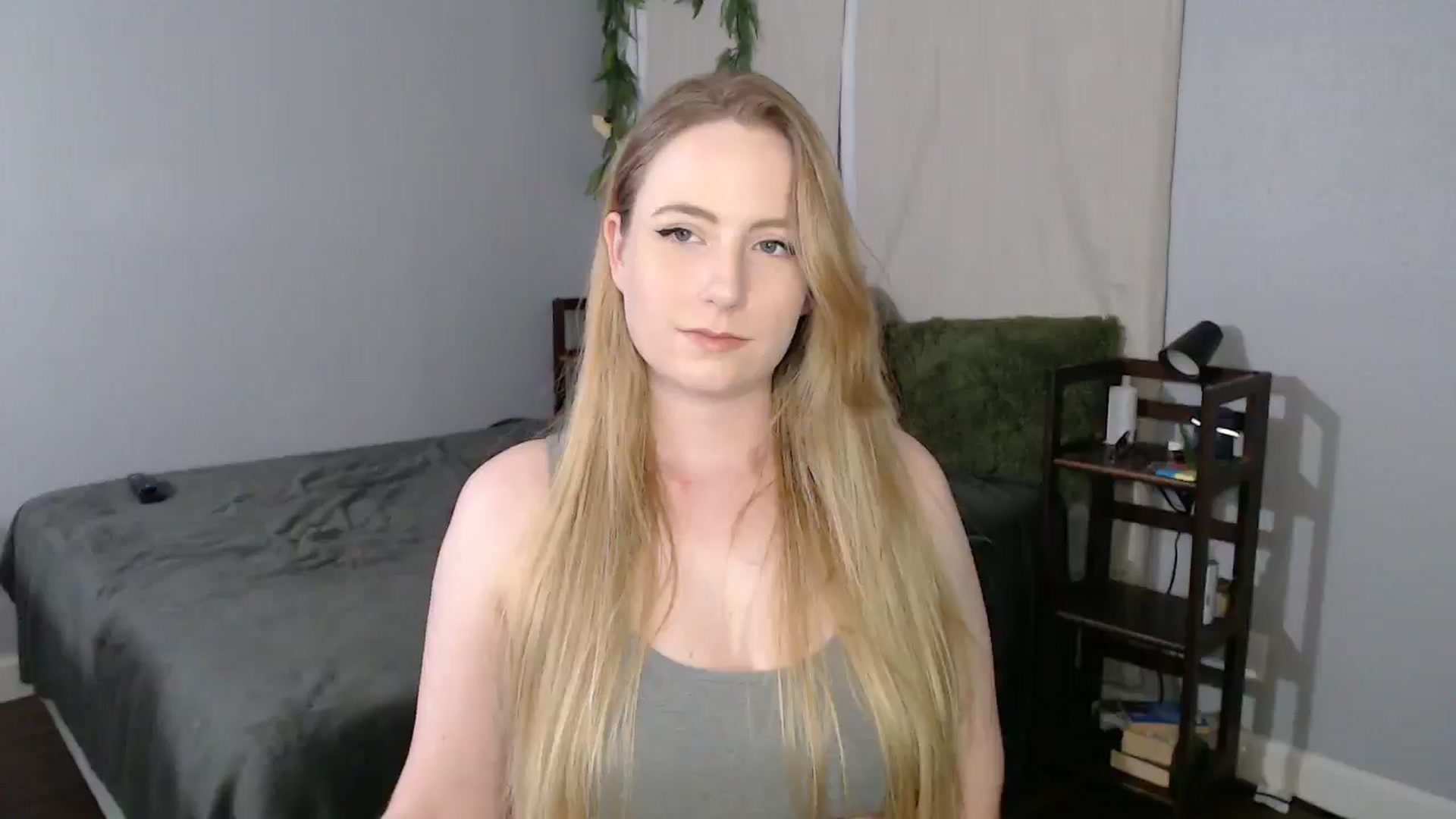Gallery image thumbnail from Gardengirl69's myfreecams stream on, 03/21/2025, 23:15 image 8 of 20