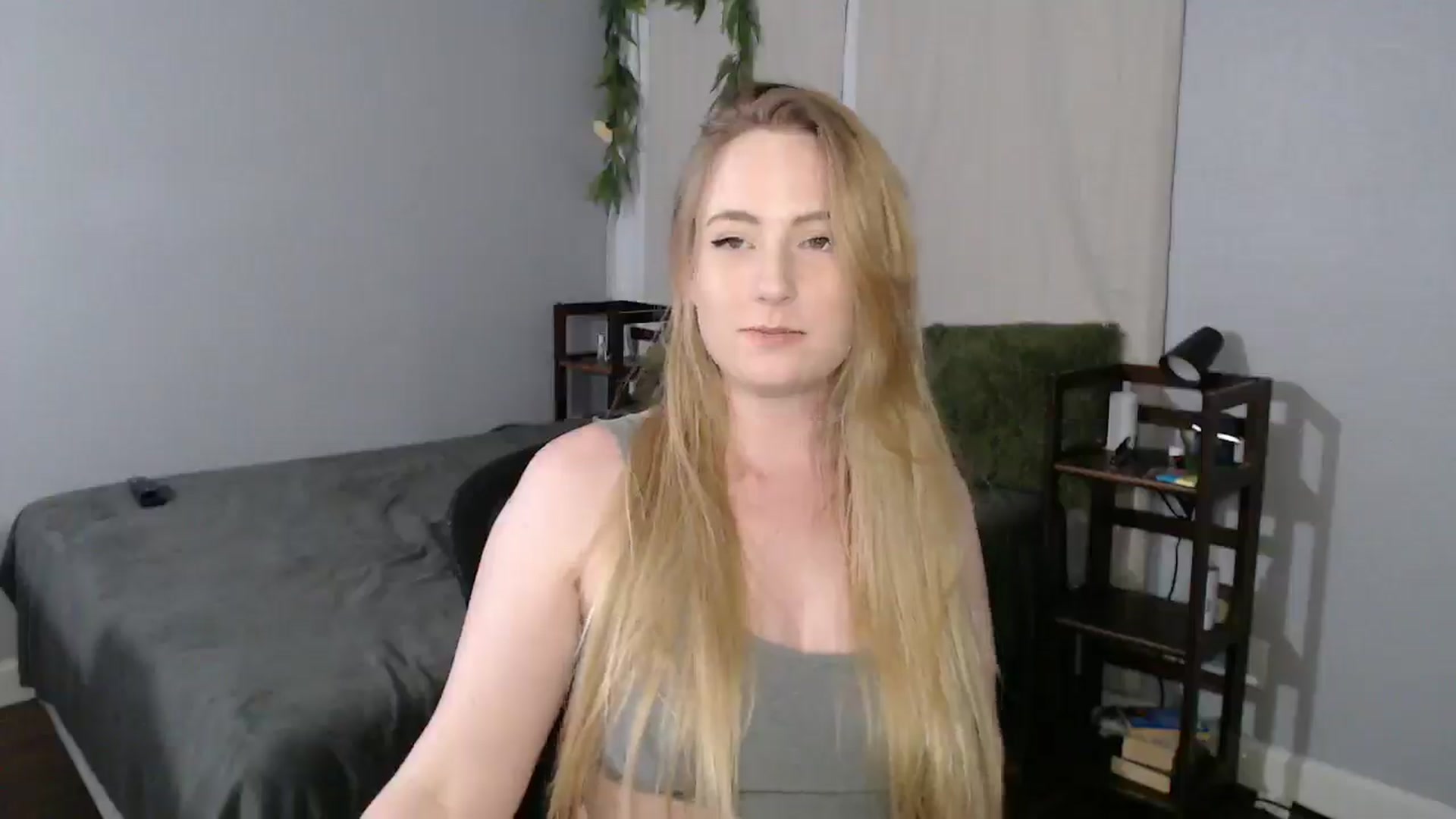 Gallery image thumbnail from Gardengirl69's myfreecams stream on, 03/22/2025, 24:01 image 4 of 20