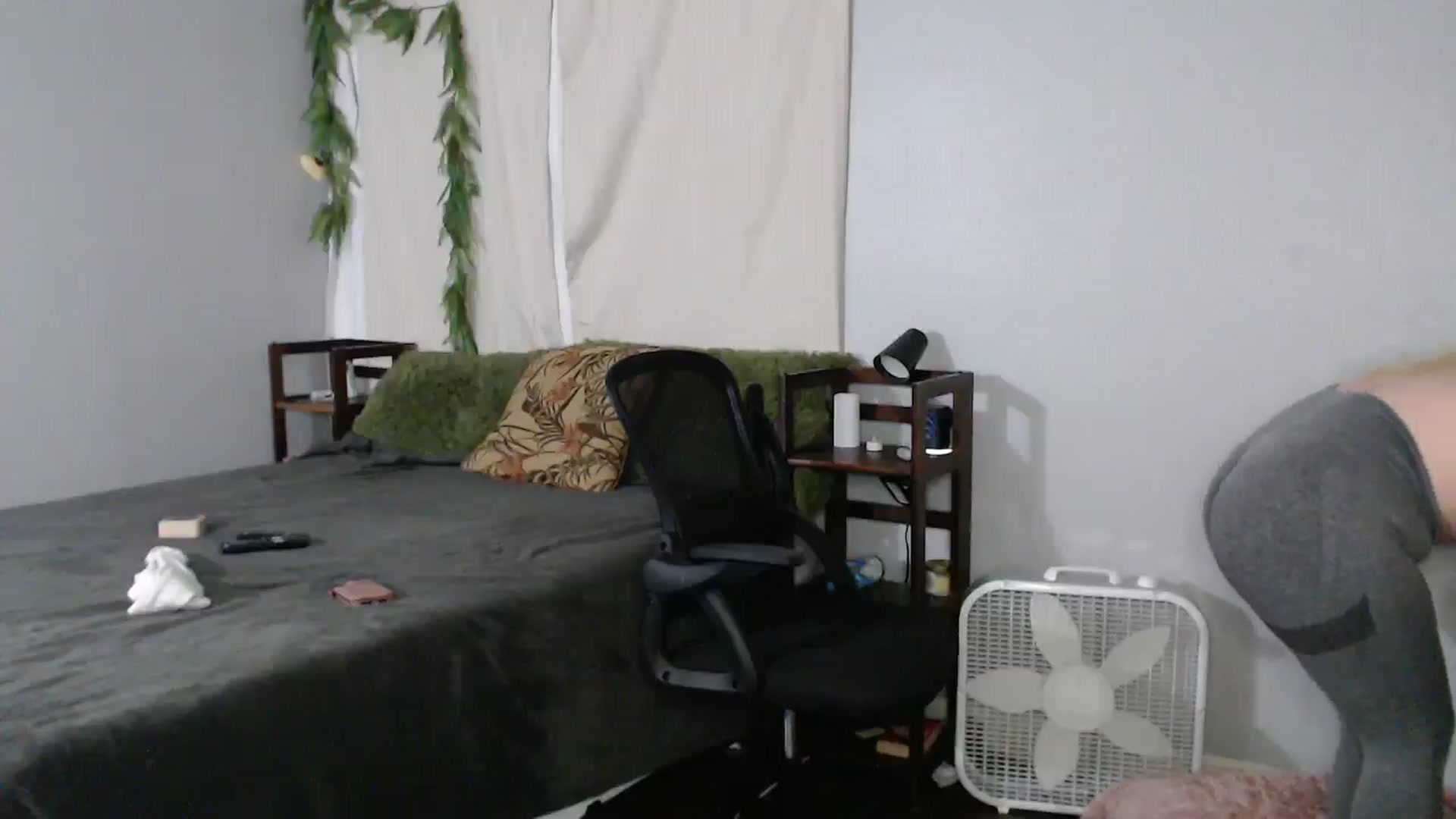 Gallery image thumbnail from Gardengirl69's myfreecams stream on, 04/10/2025, 06:10 image 12 of 20