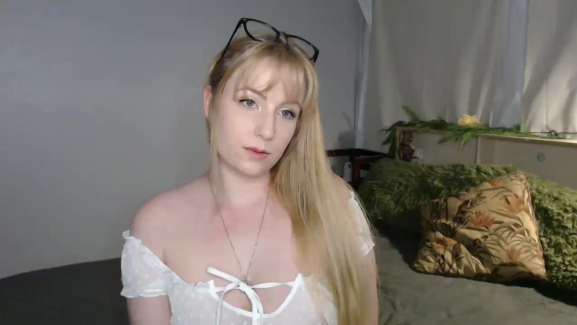 Gallery image thumbnail from Gardengirl69's myfreecams stream on, 05/11/2025, 23:19 image 1 of 20