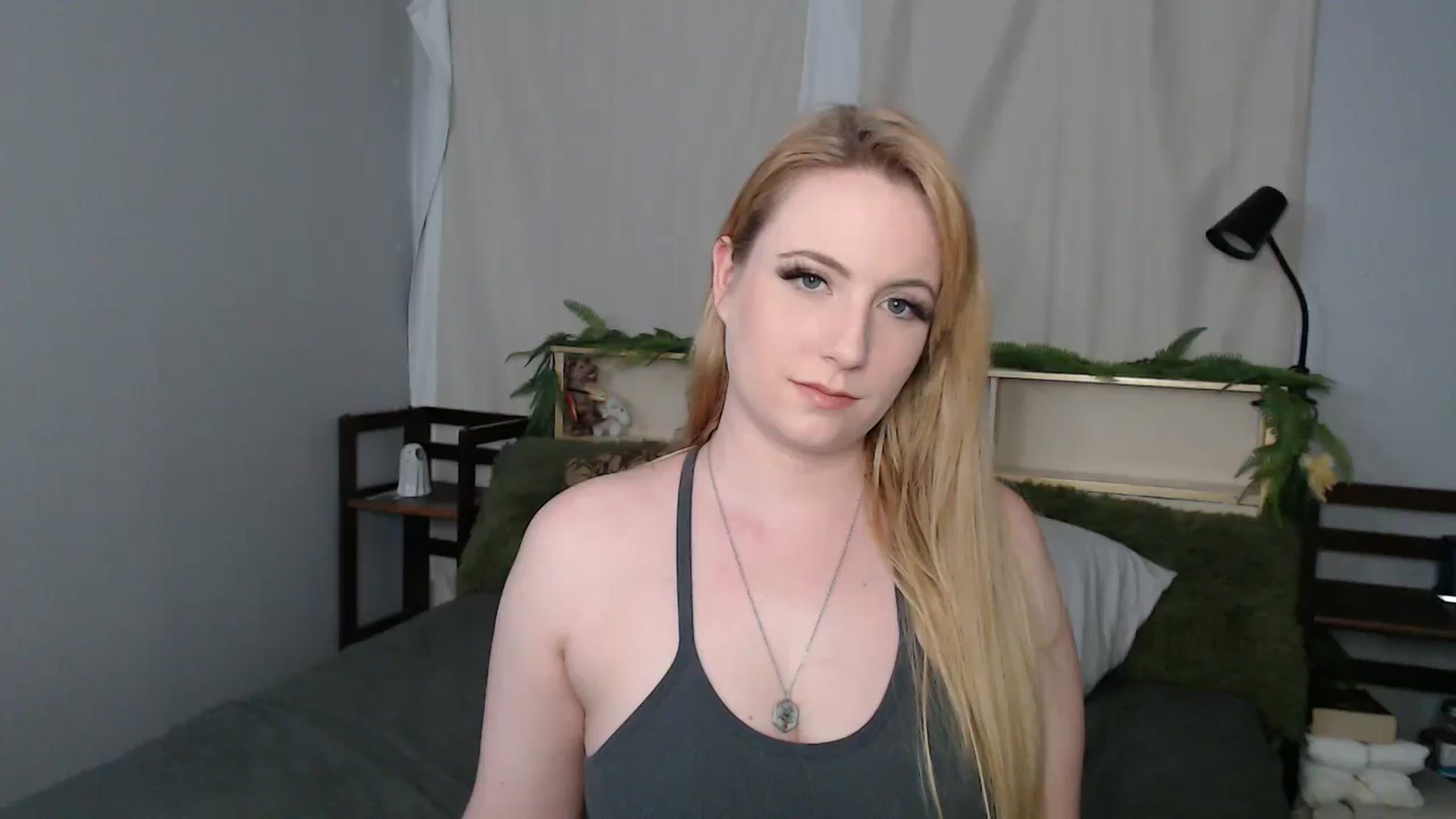 Gallery image thumbnail from Gardengirl69's myfreecams stream on, 05/12/2025, 19:54 image 6 of 20