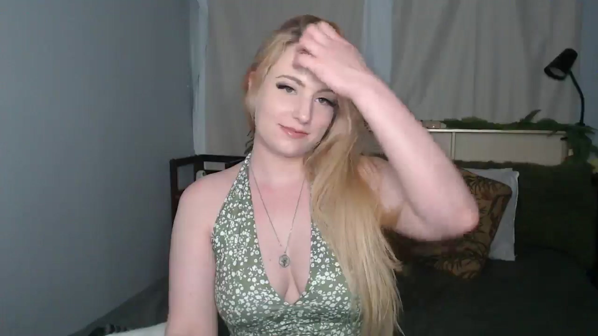 Gallery image thumbnail from Gardengirl69's myfreecams stream on, 05/14/2025, 21:30 image 8 of 20