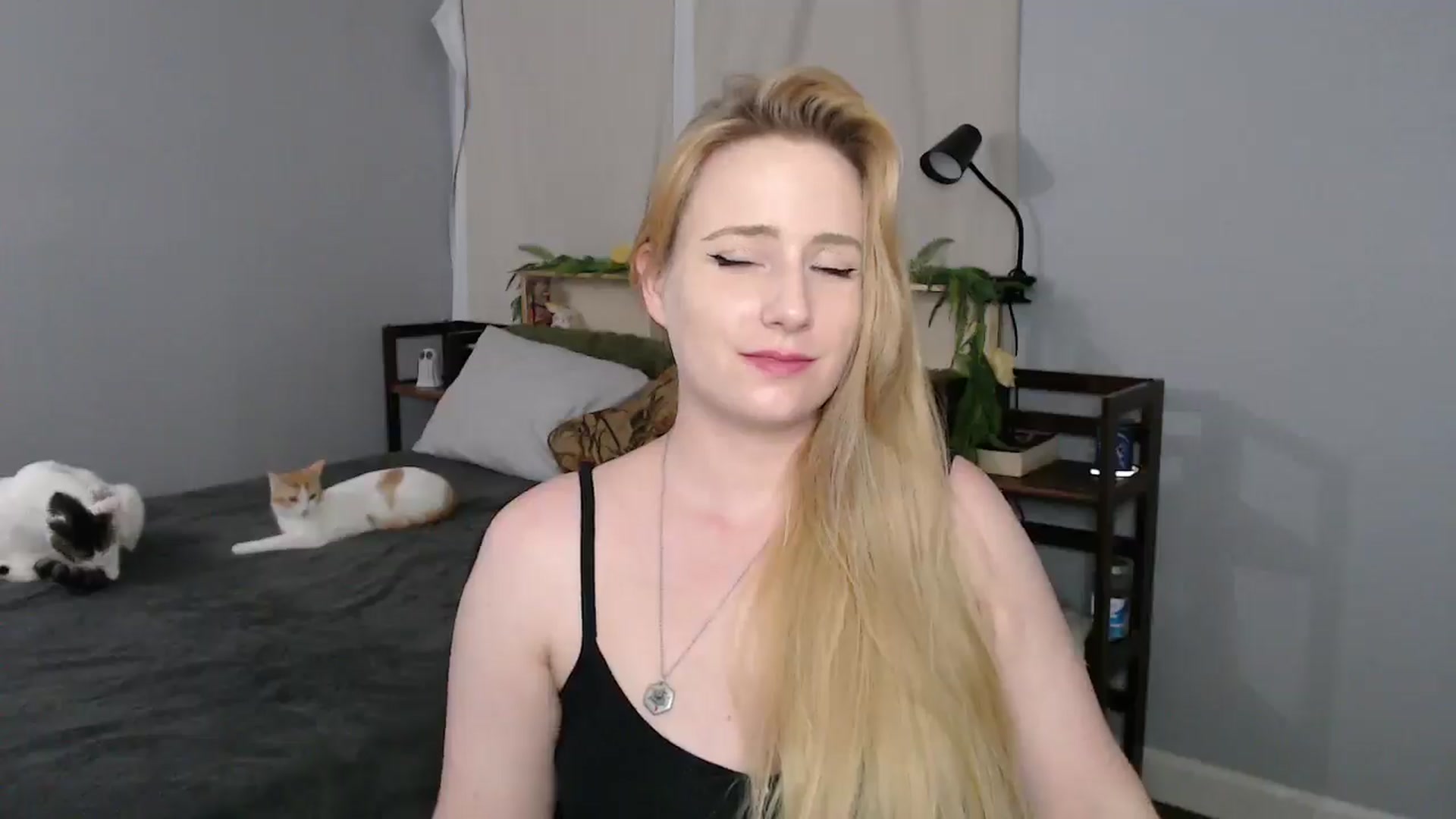 Gallery image thumbnail from Gardengirl69's myfreecams stream on, 05/26/2025, 03:01 image 3 of 20
