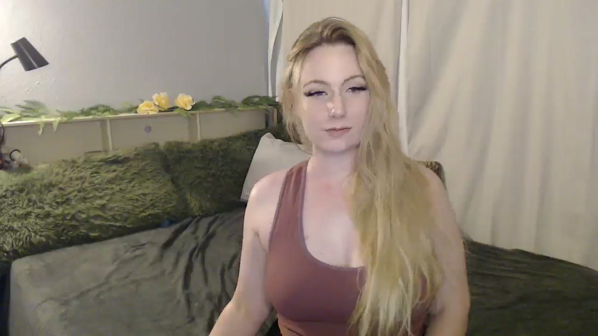 Gallery image thumbnail from Gardengirl69's myfreecams stream on, 07/10/2025, 23:48 image 3 of 20