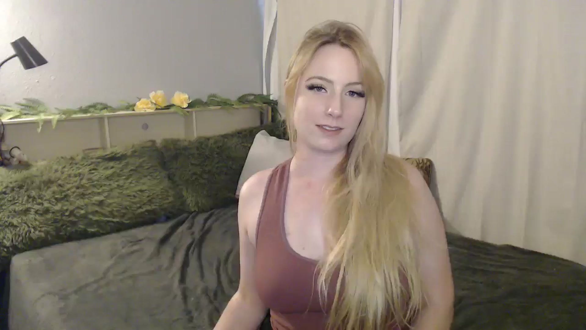 Gallery image thumbnail from Gardengirl69's myfreecams stream on, 07/10/2025, 23:48 image 8 of 20